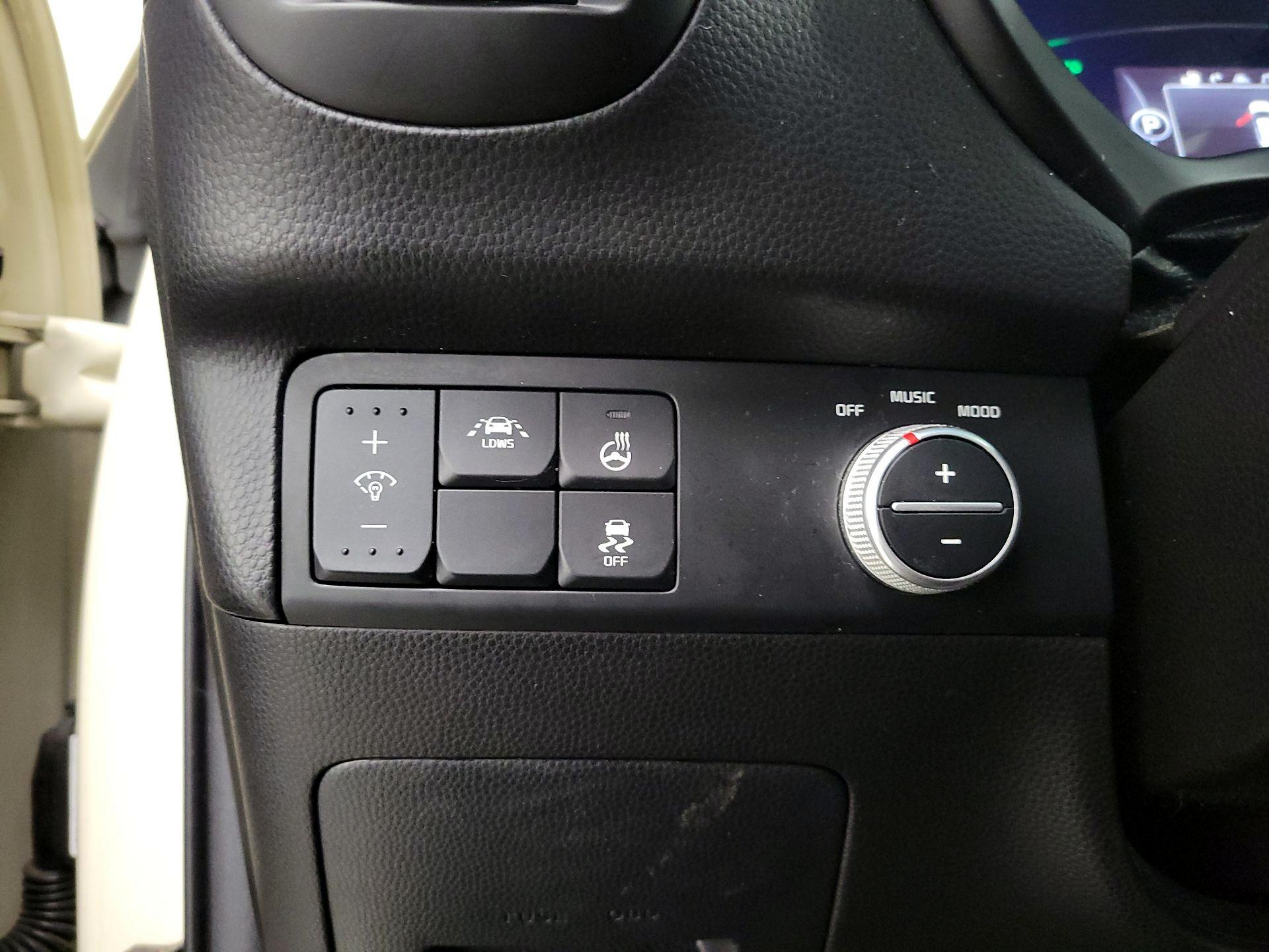 Thumbnail: 2016 Kia Soul - 13