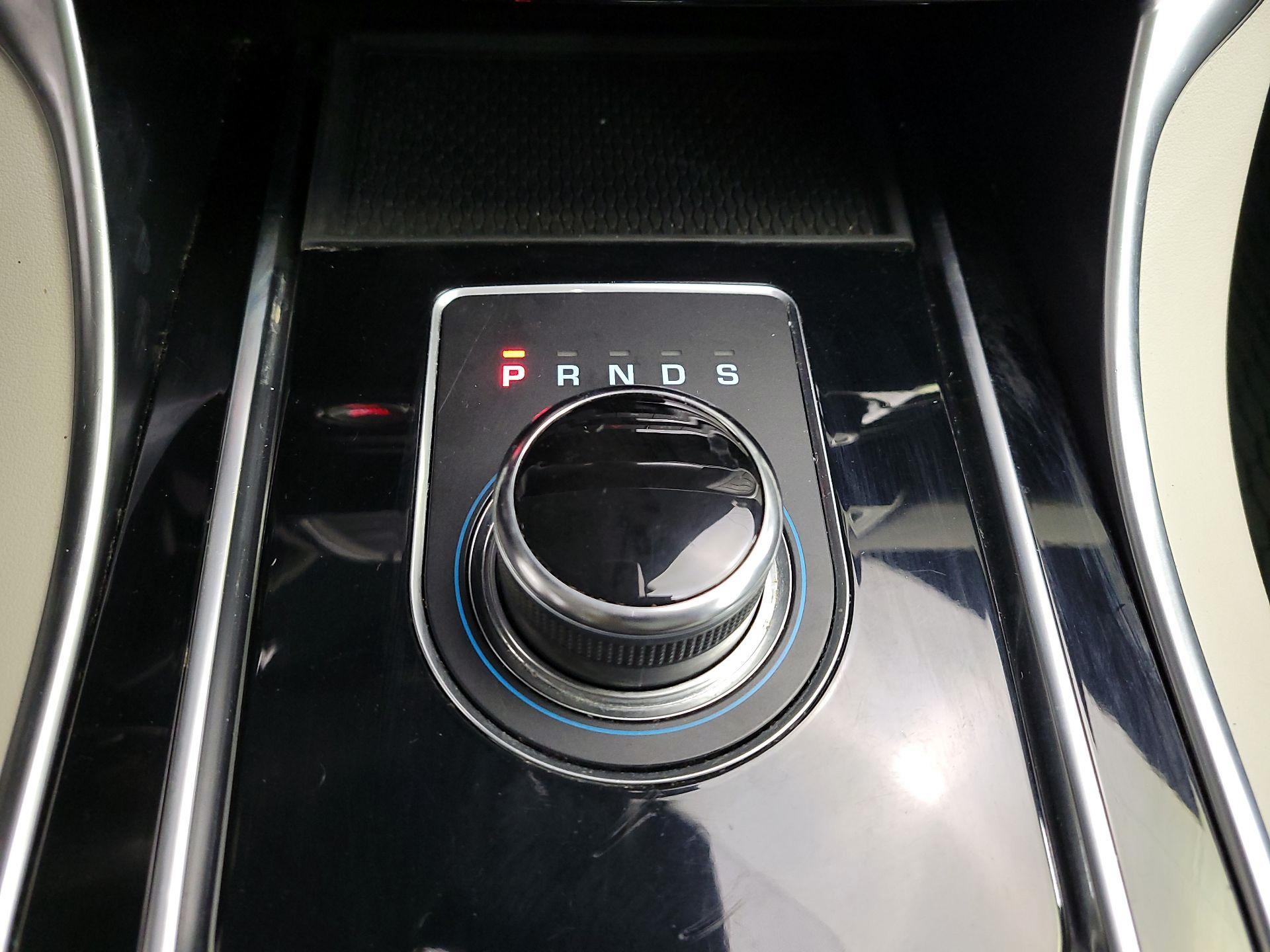 Thumbnail: 2018 Jaguar XE - 18