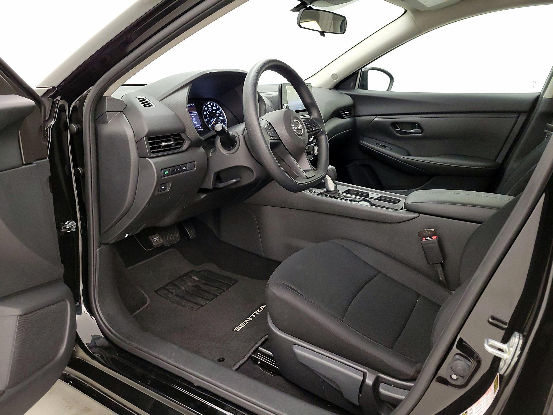 Thumbnail: 2025 Nissan Sentra - 11