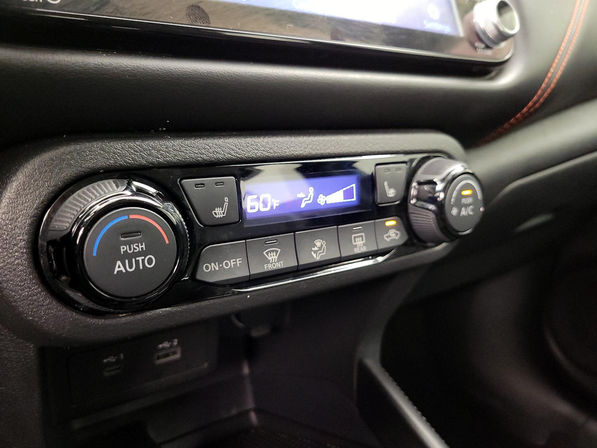 Thumbnail: 2023 Nissan Kicks - 16