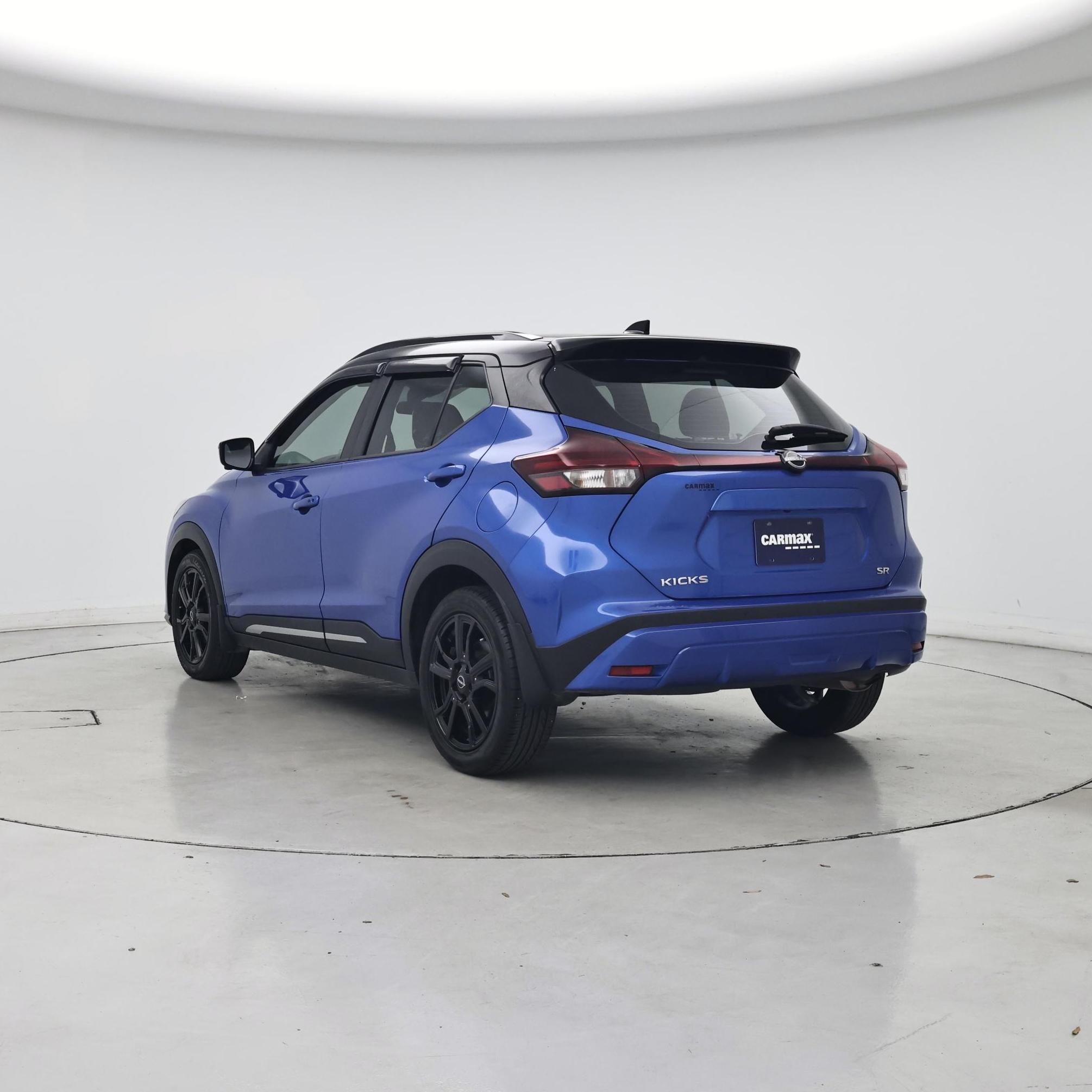 Thumbnail: 2023 Nissan Kicks - 2