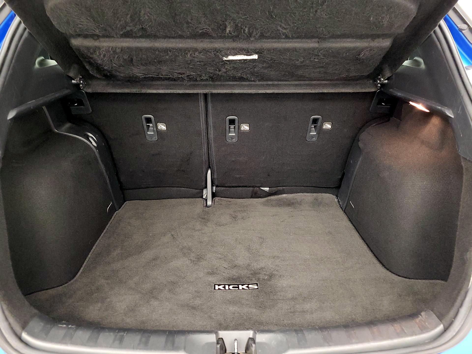 Thumbnail: 2023 Nissan Kicks - 20