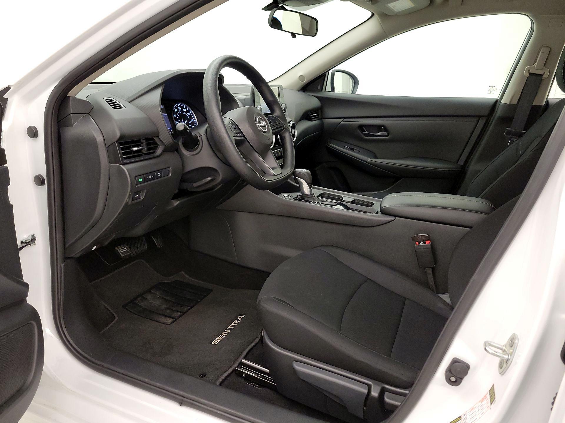 Thumbnail: 2025 Nissan Sentra - 11