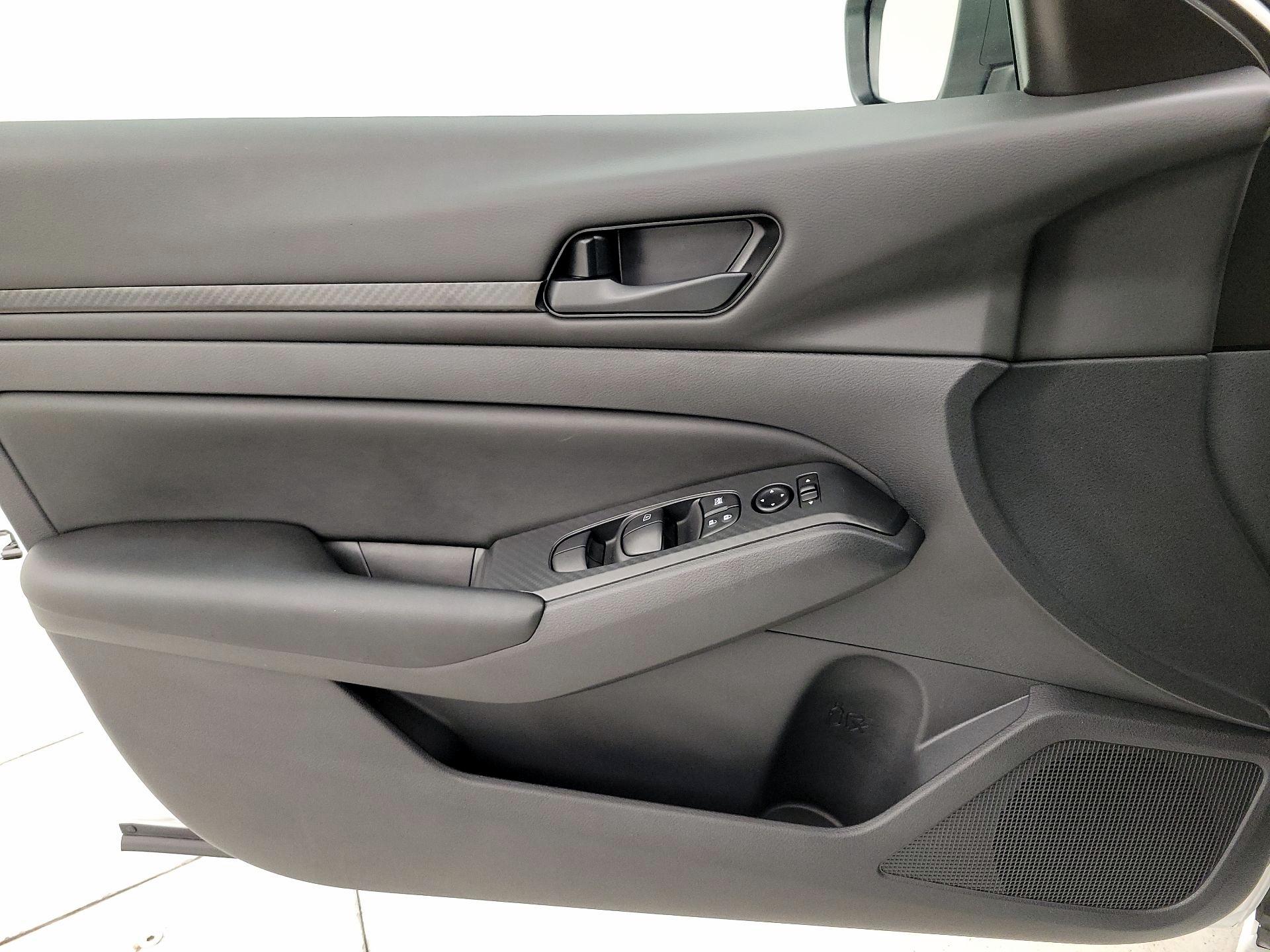 Thumbnail: 2025 Nissan Altima - 12