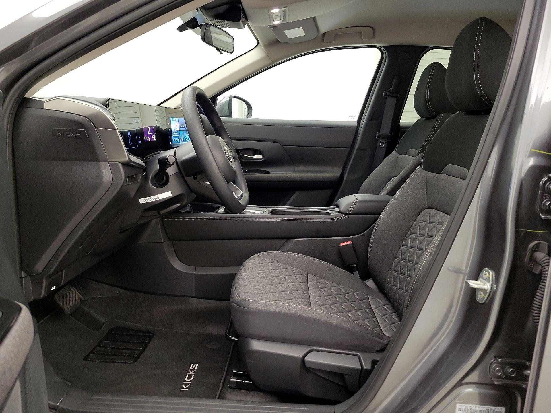 Thumbnail: 2025 Nissan Kicks - 11