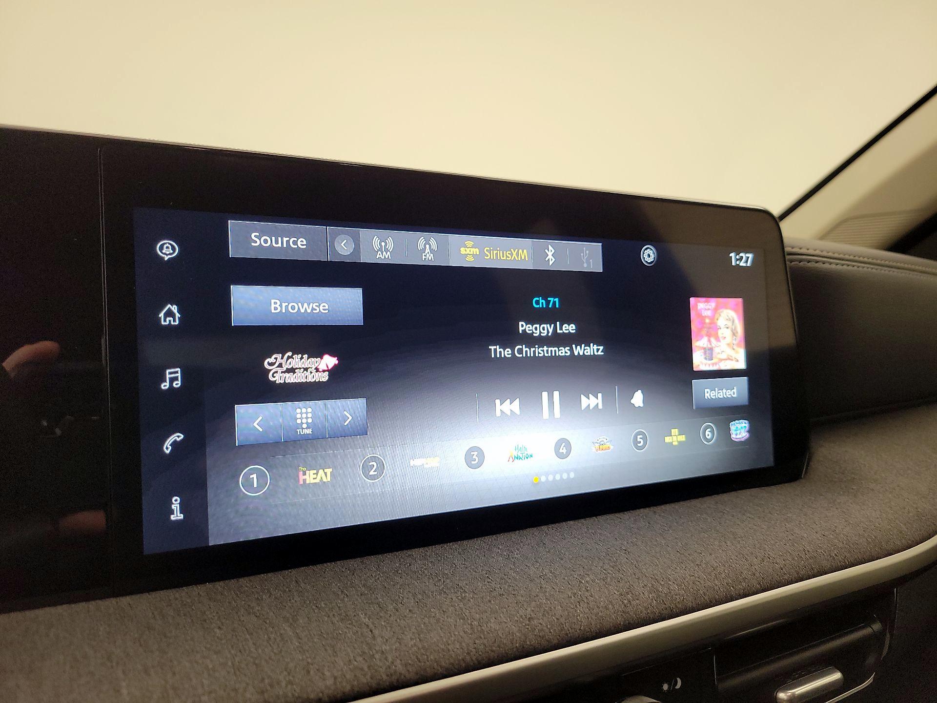 Thumbnail: 2025 Nissan Kicks - 14