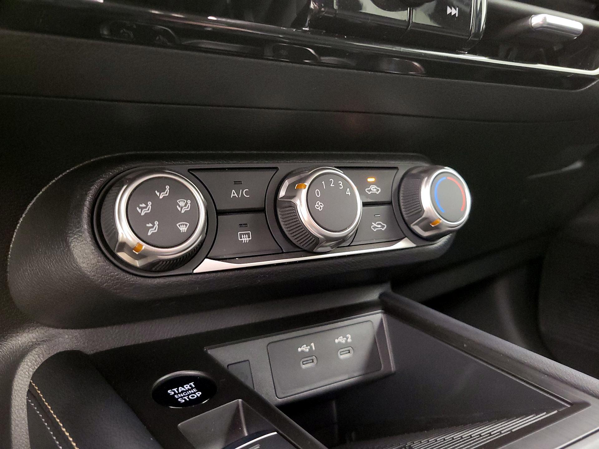 Thumbnail: 2025 Nissan Kicks - 15