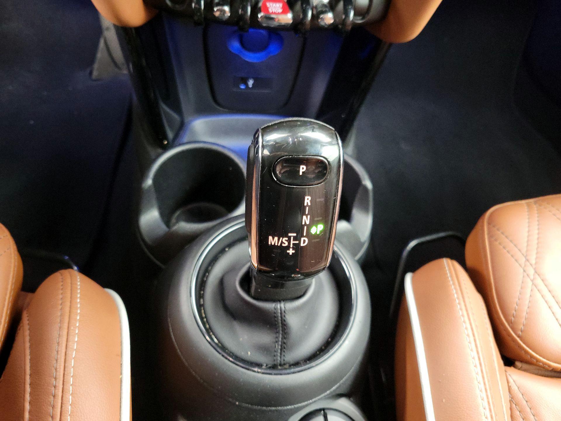 Thumbnail: 2020 MINI Cooper - 17