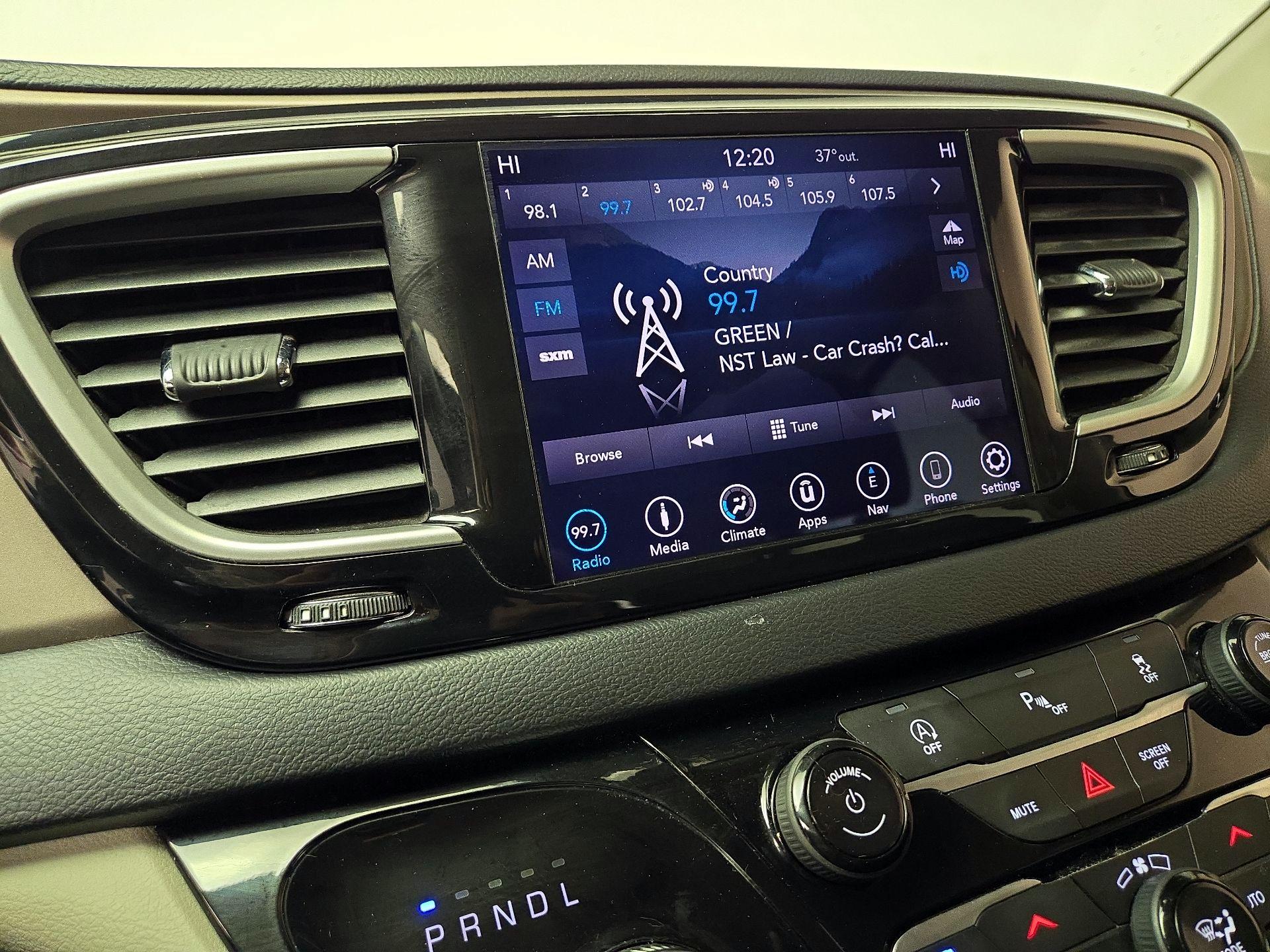 Thumbnail: 2019 Chrysler Pacifica - 16