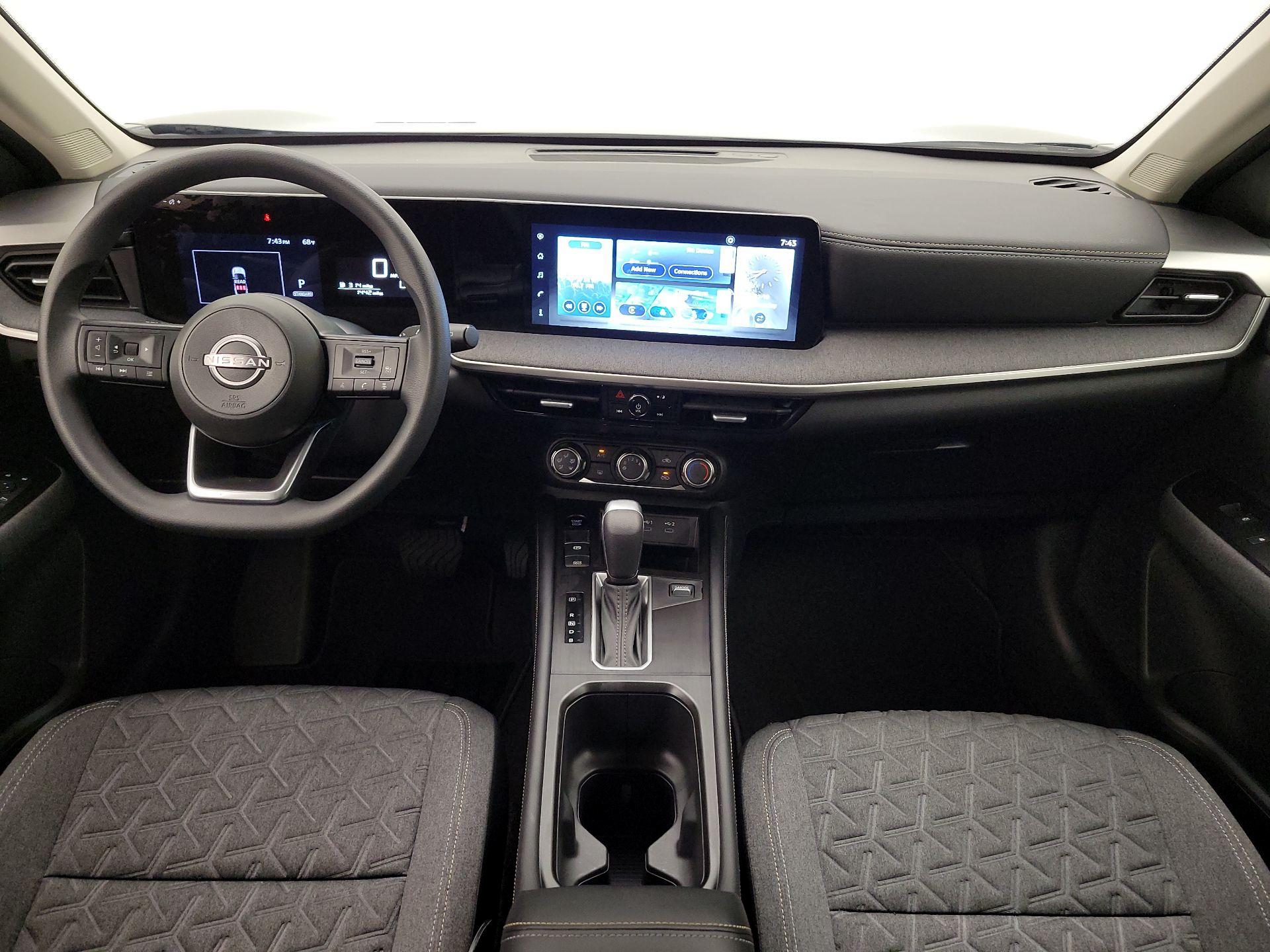 Thumbnail: 2025 Nissan Kicks - 9