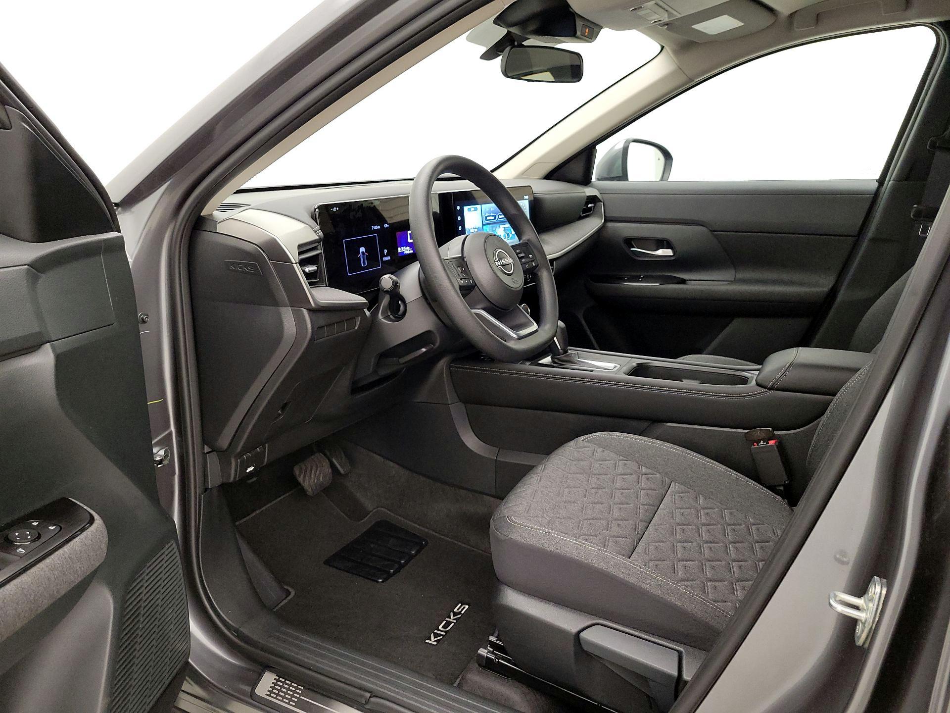 Thumbnail: 2025 Nissan Kicks - 11