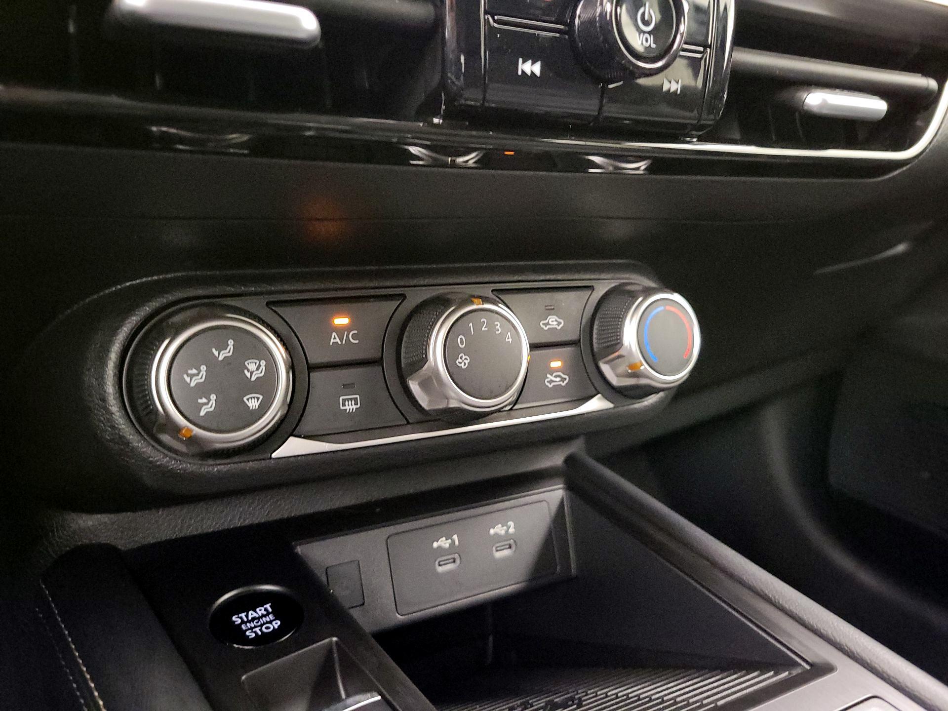 Thumbnail: 2025 Nissan Kicks - 15