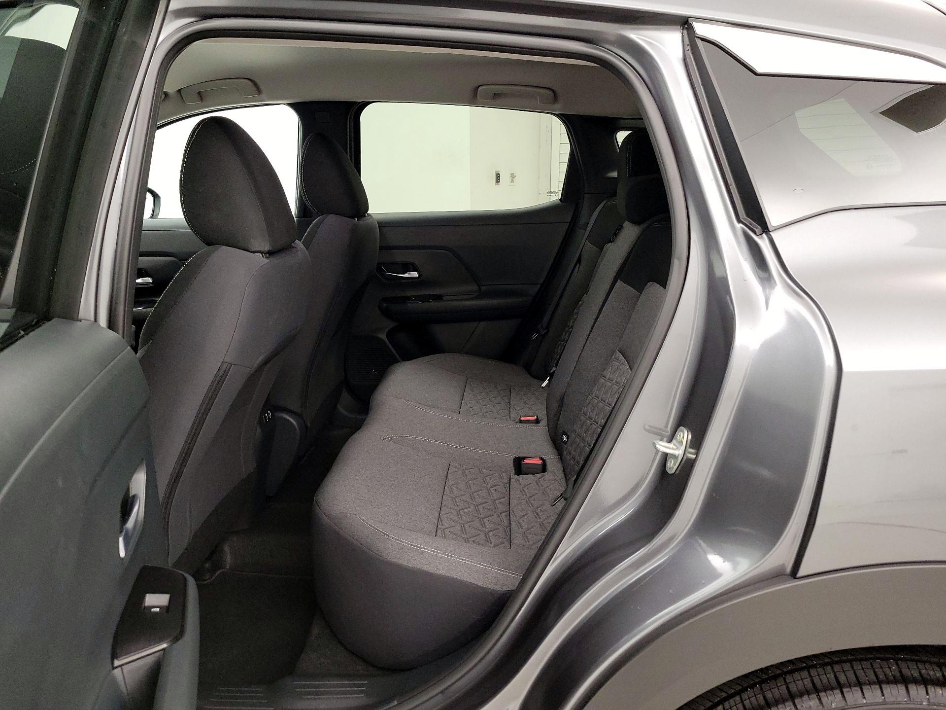 Thumbnail: 2025 Nissan Kicks - 18