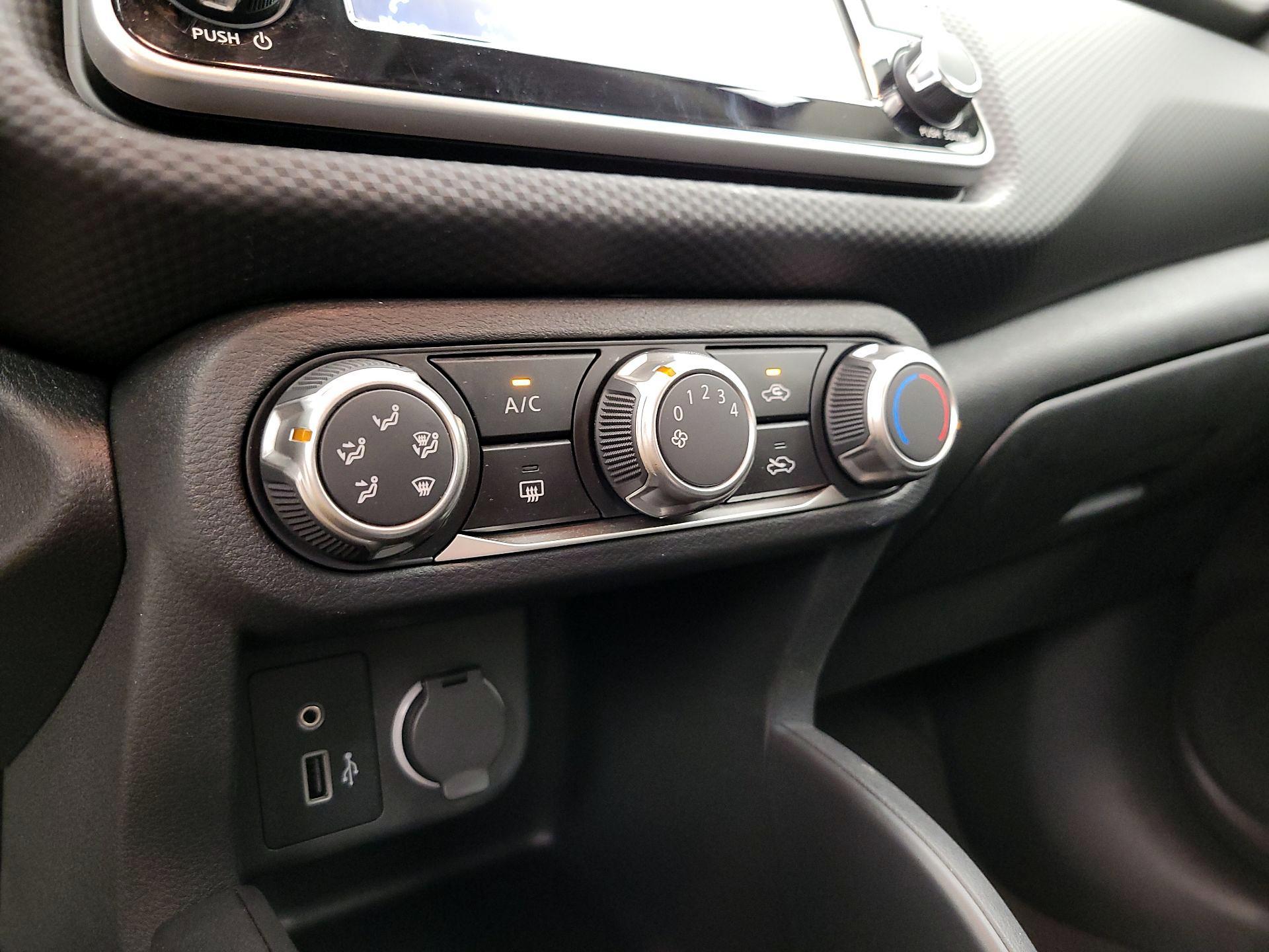 Thumbnail: 2025 Nissan Kicks - 16