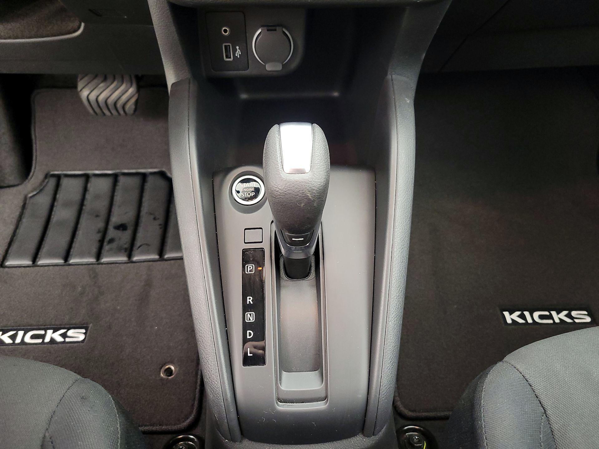 Thumbnail: 2025 Nissan Kicks - 17