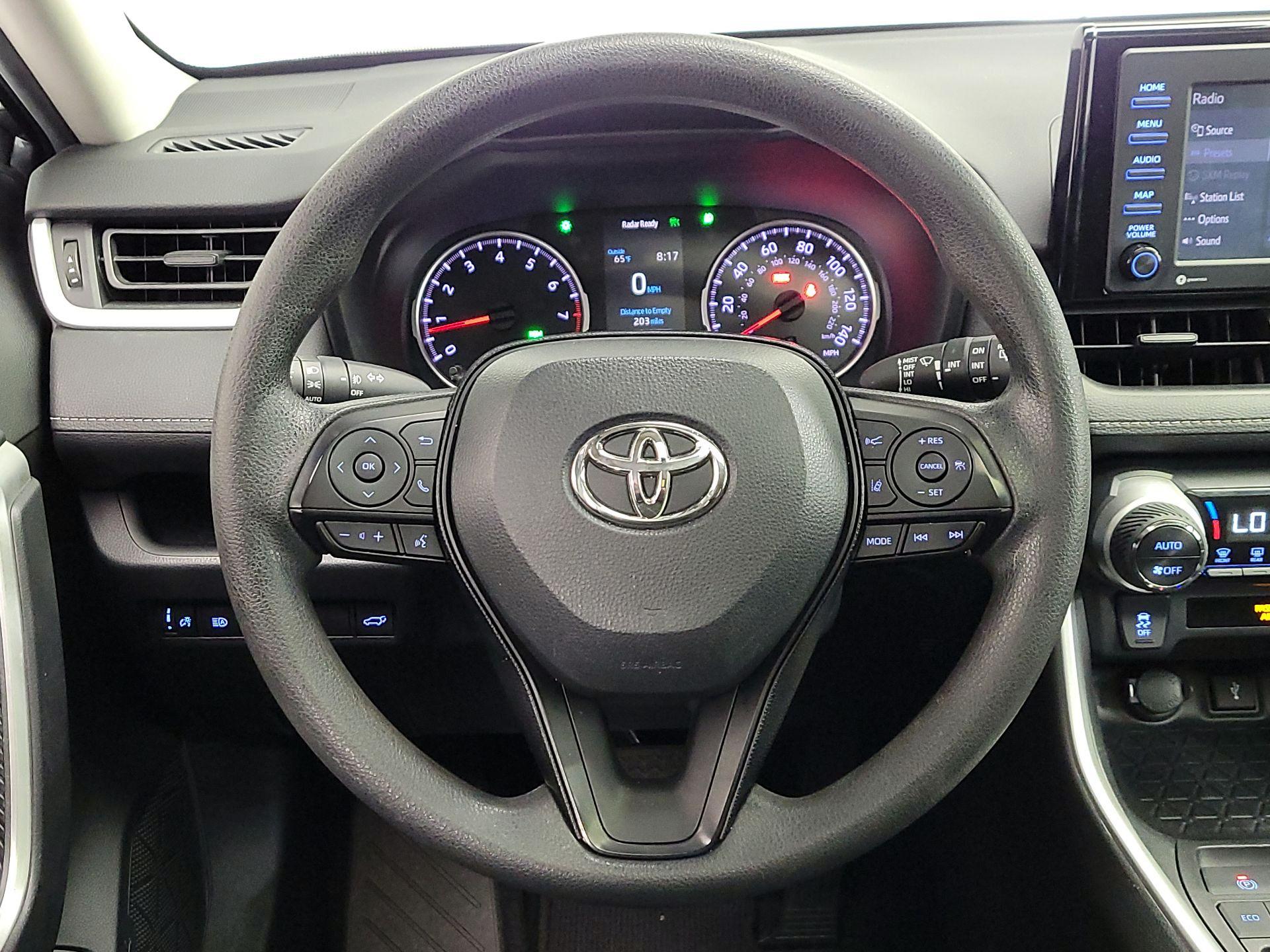 Thumbnail: 2020 Toyota RAV4 - 10