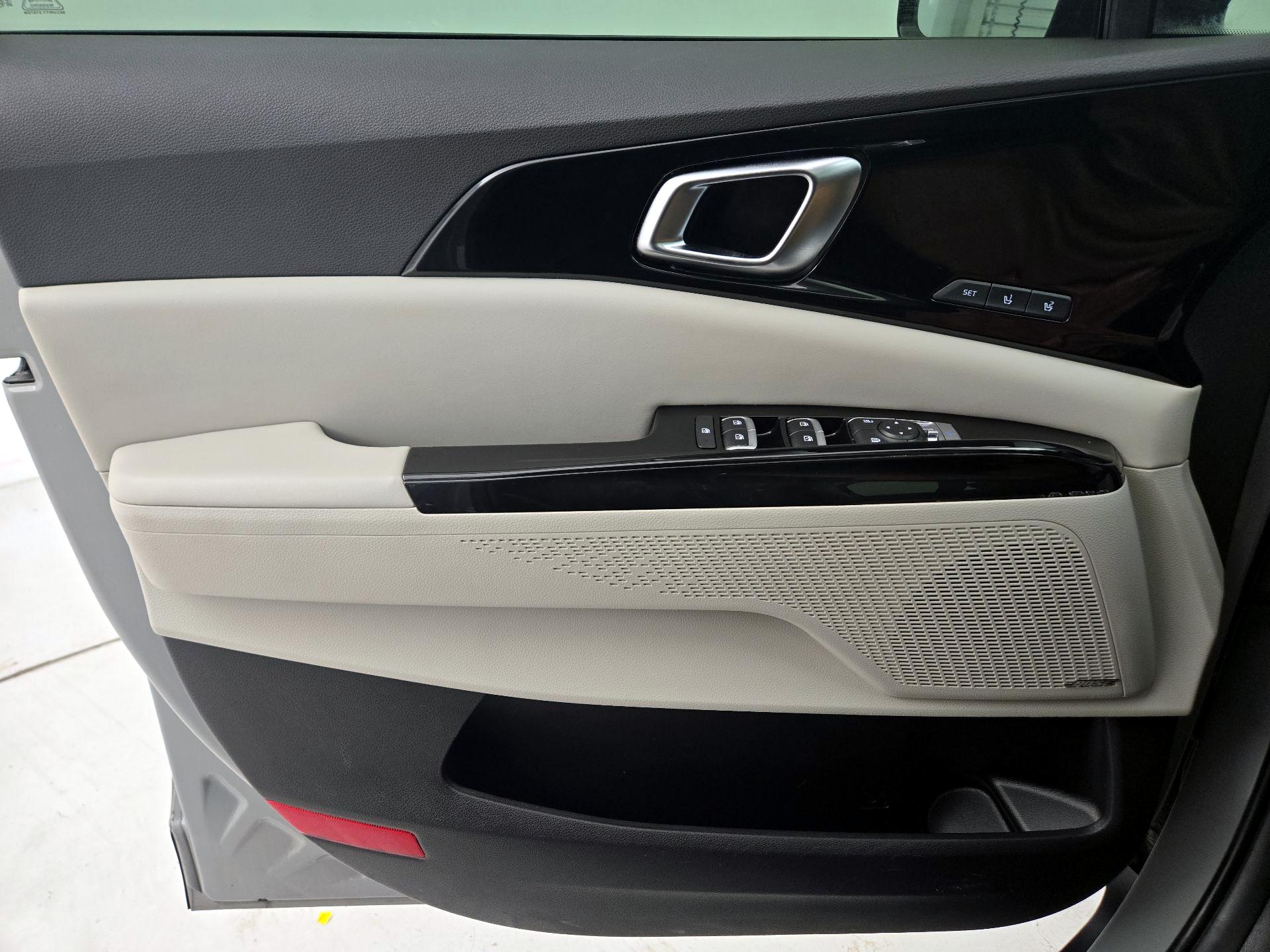 Thumbnail: 2024 Kia Carnival - 12