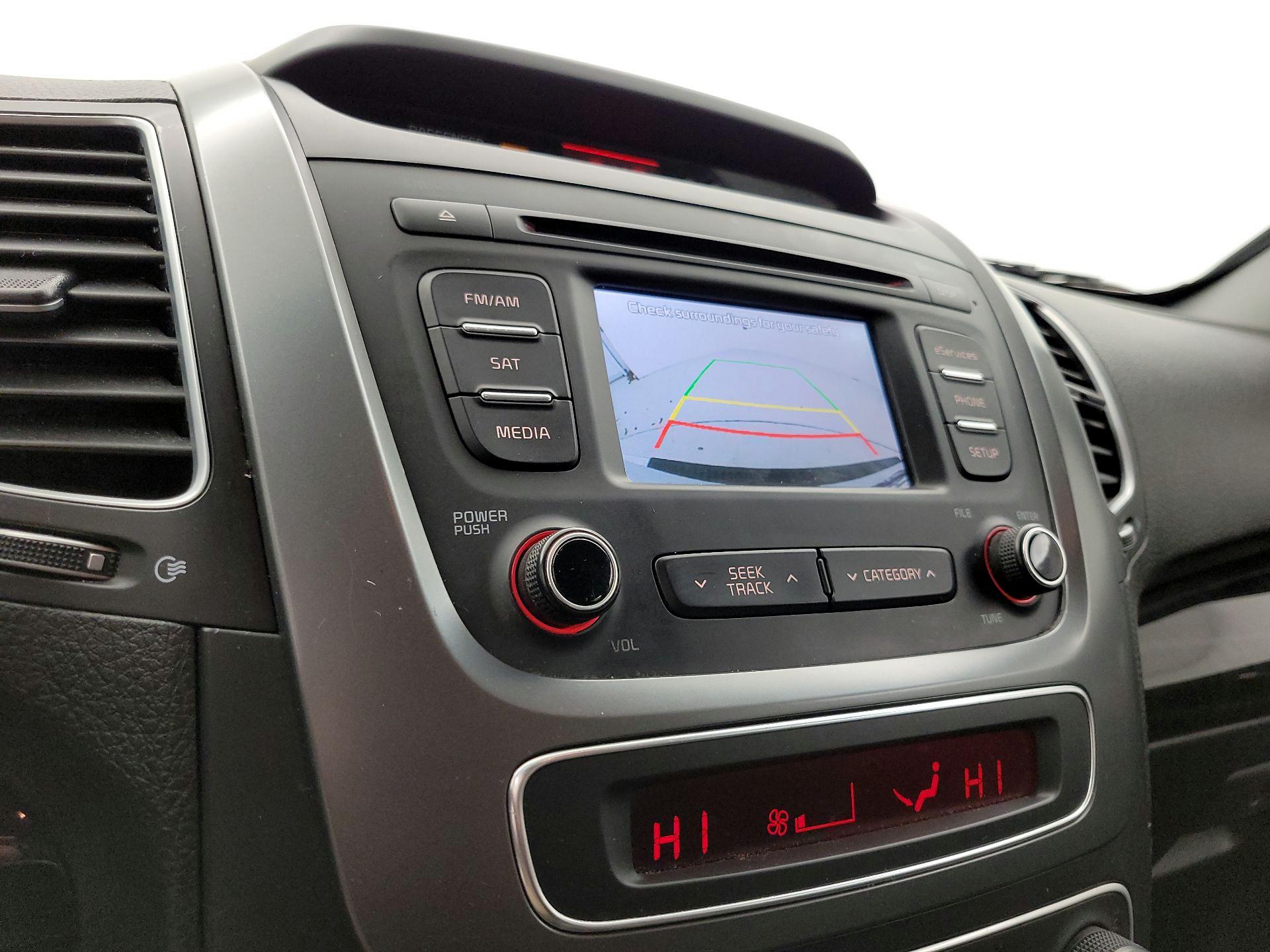 Thumbnail: 2015 Kia Sorento - 14