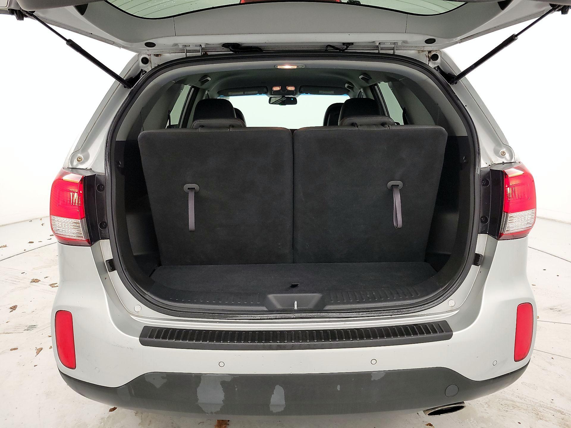 Thumbnail: 2015 Kia Sorento - 20