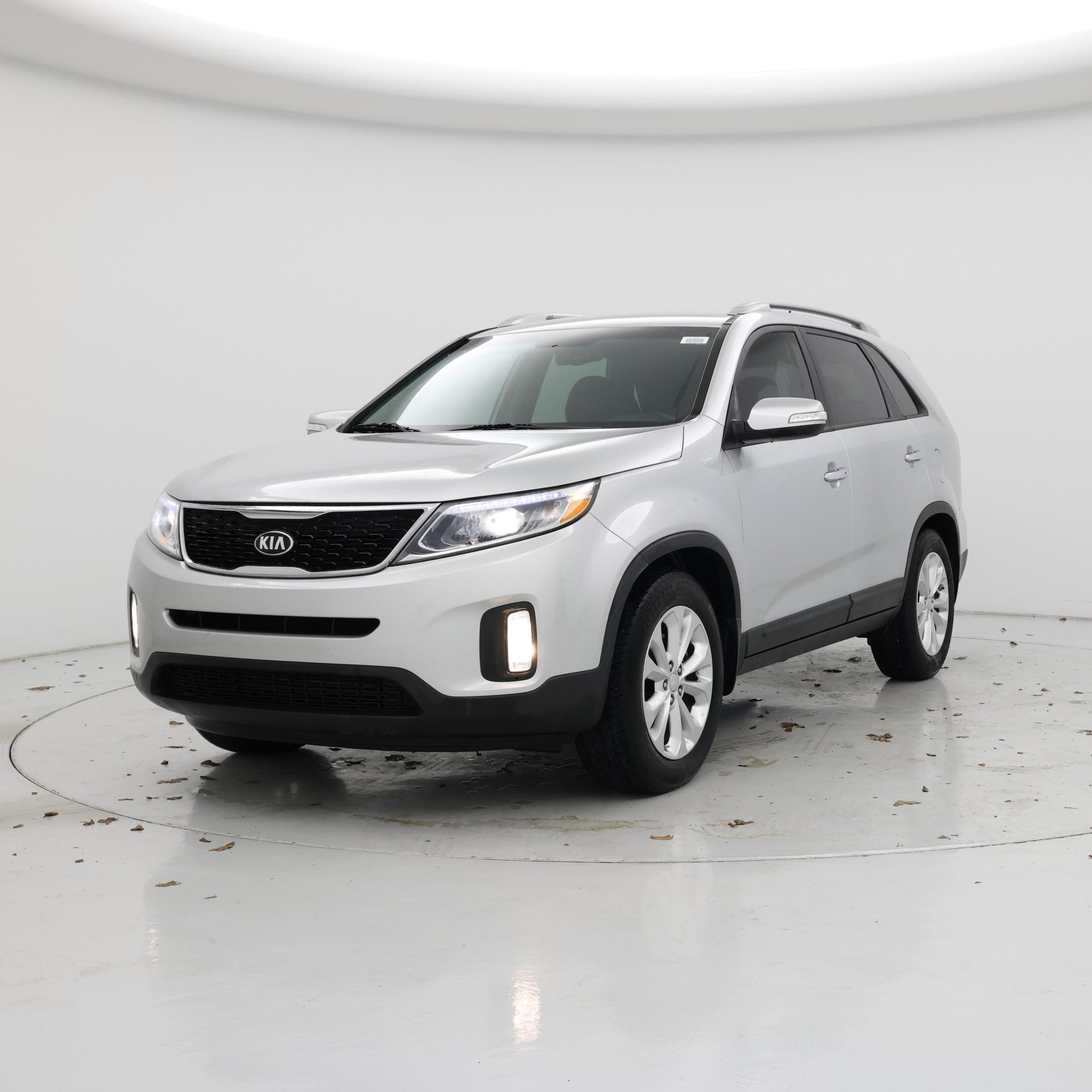 Thumbnail: 2015 Kia Sorento - 4