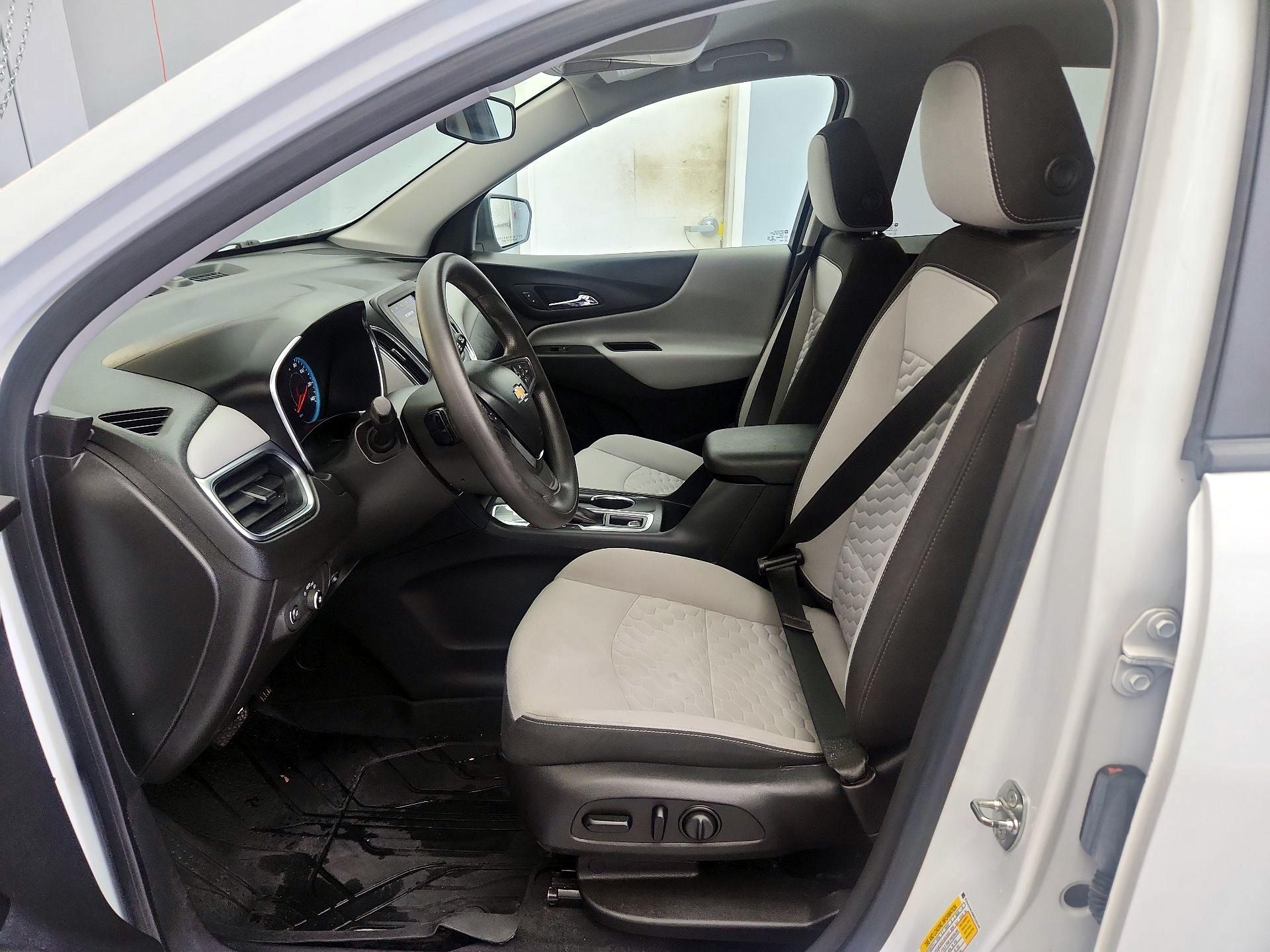 Thumbnail: 2021 Chevrolet Equinox - 11