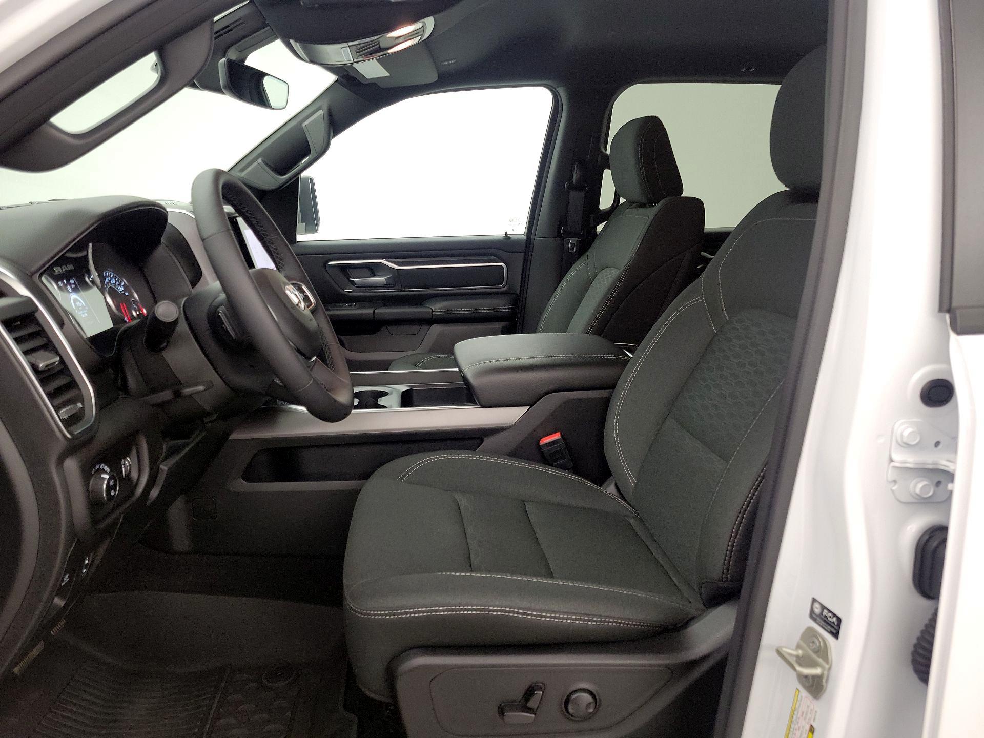 Thumbnail: 2025 RAM 1500 - 11