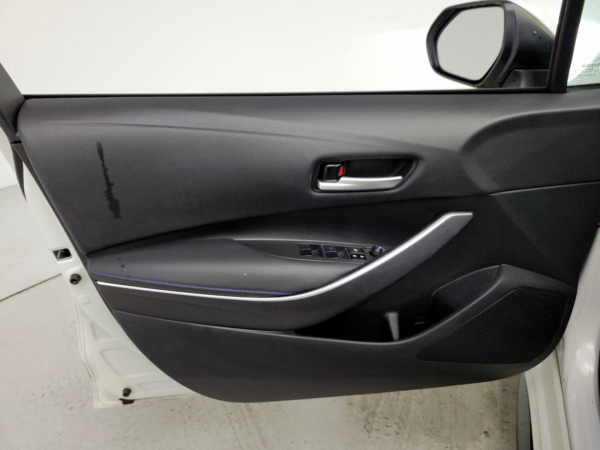 Thumbnail: 2021 Toyota Corolla - 12