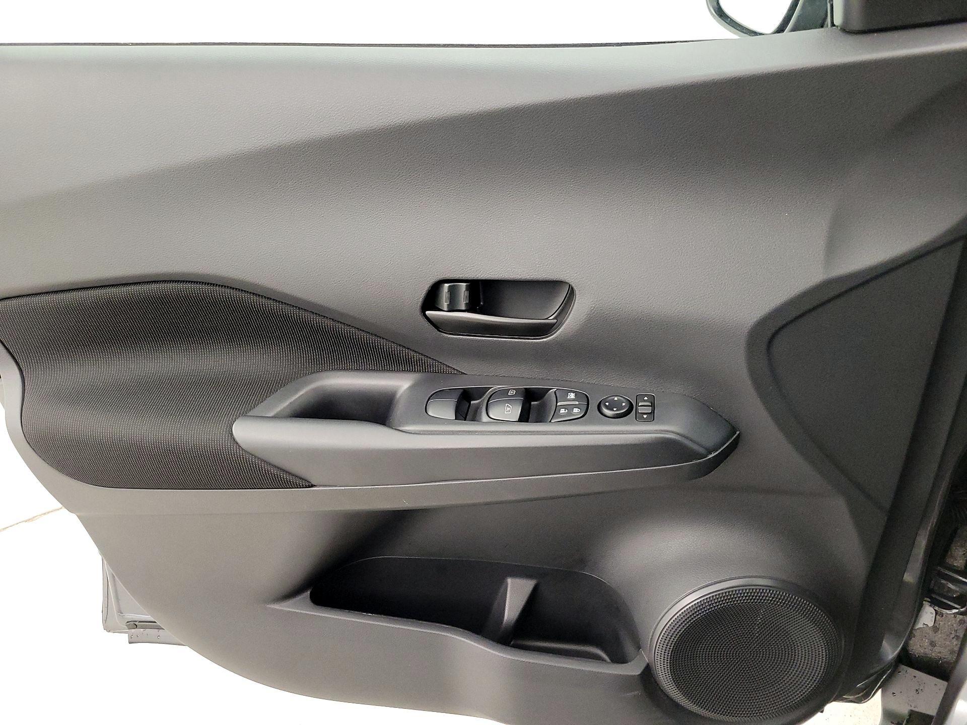 Thumbnail: 2024 Nissan Kicks - 12