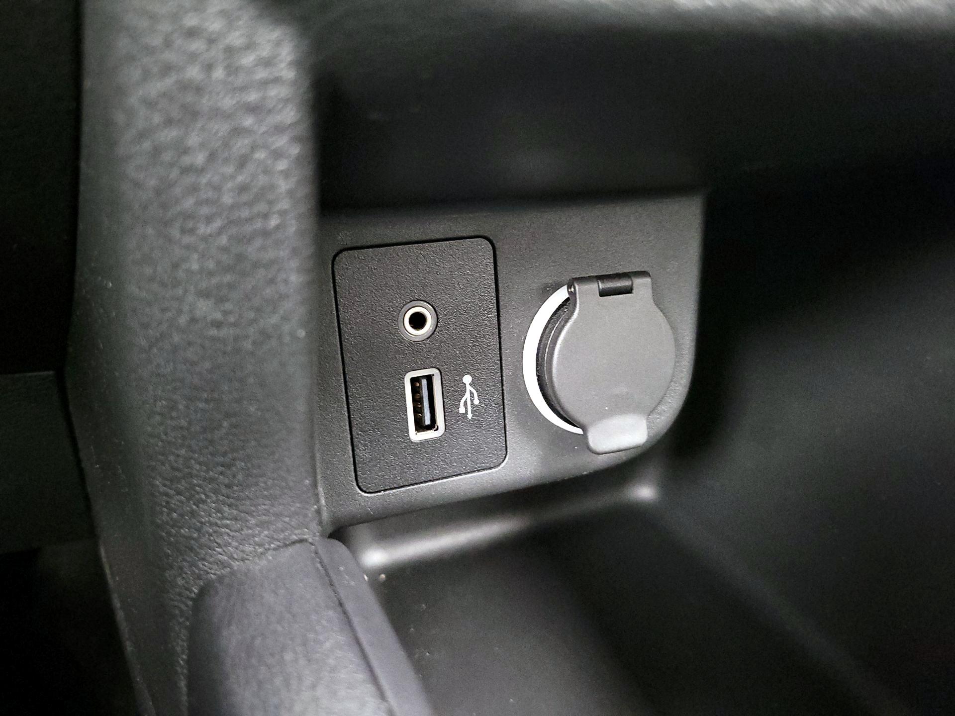 Thumbnail: 2024 Nissan Kicks - 18