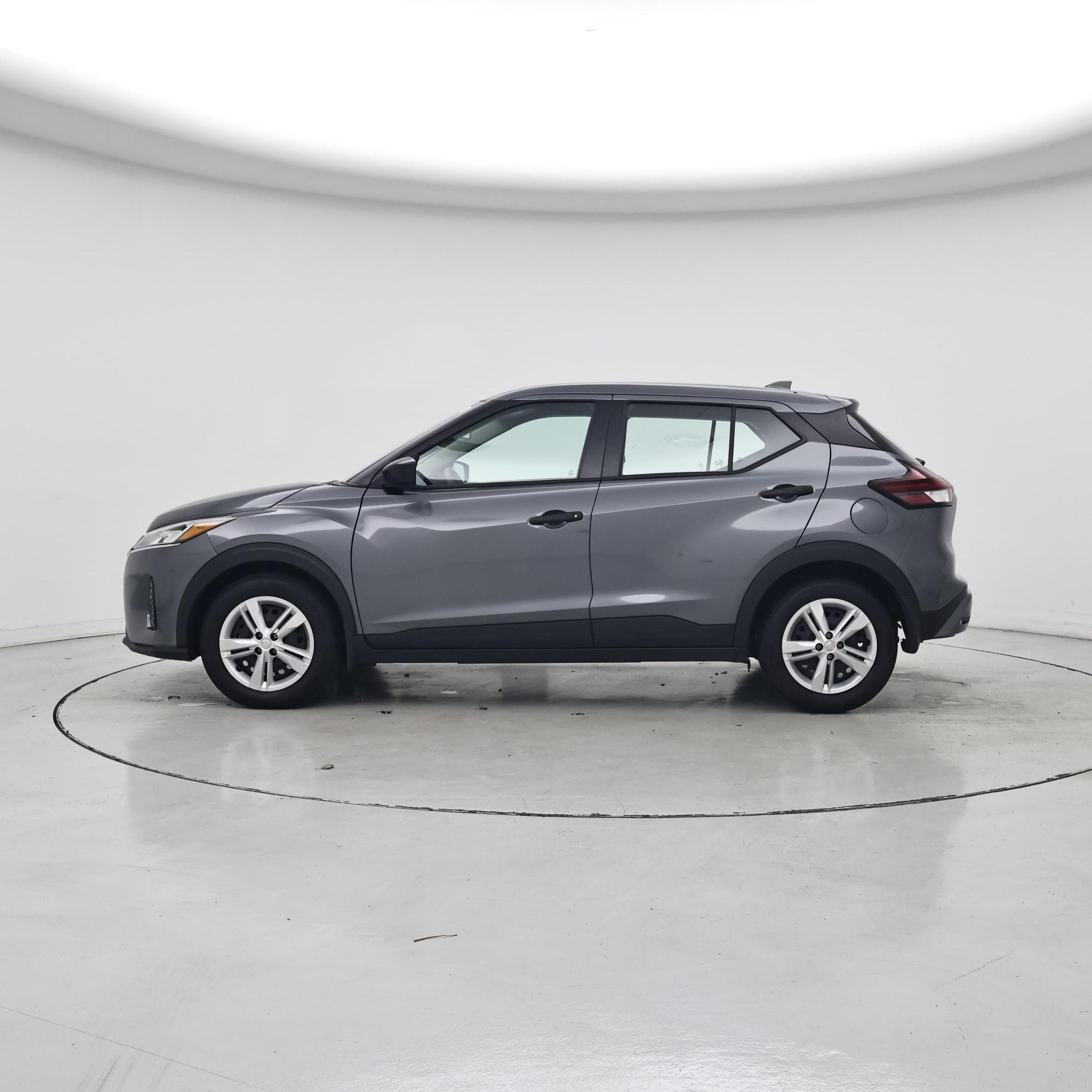 Thumbnail: 2024 Nissan Kicks - 3