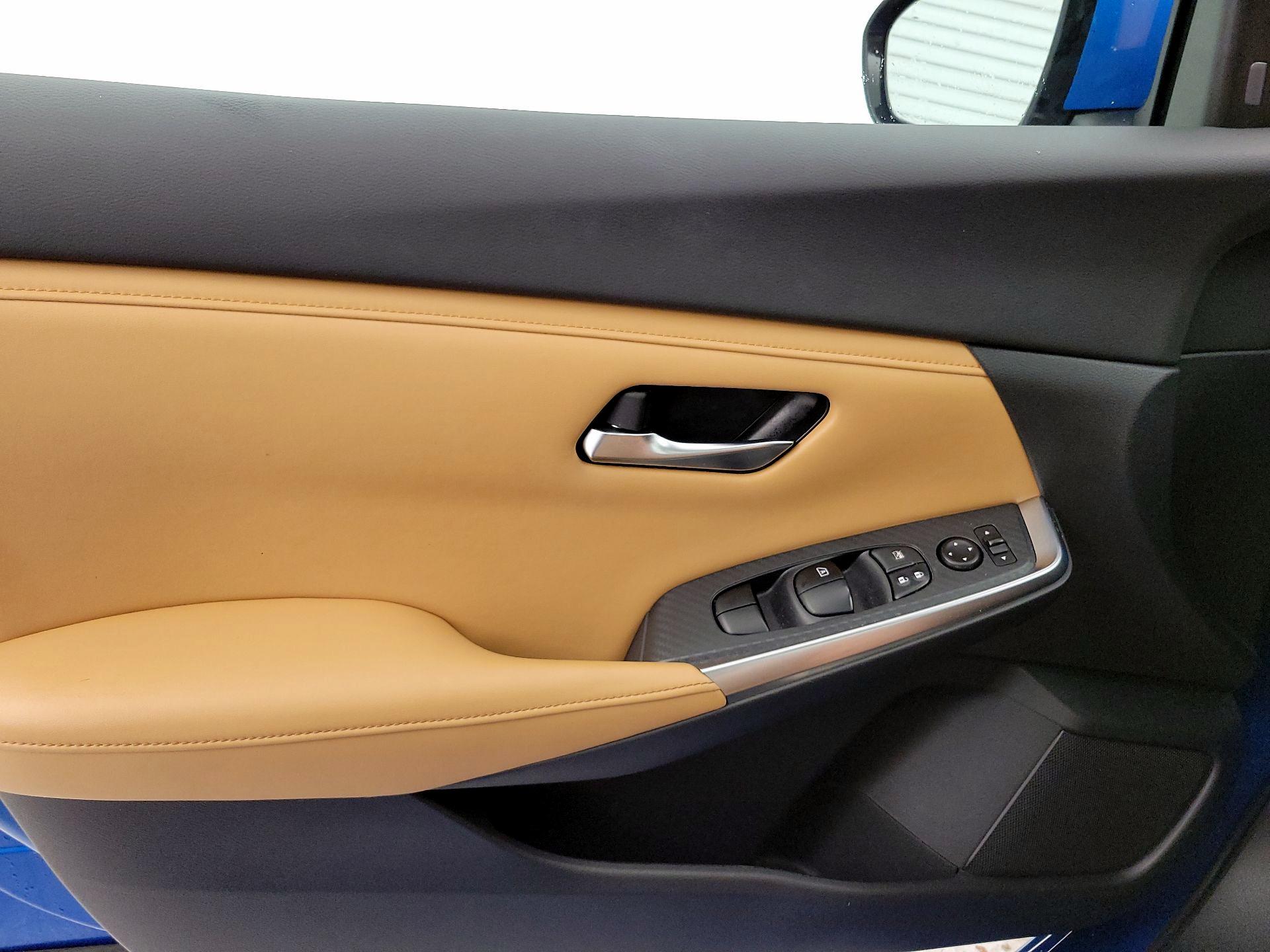 Thumbnail: 2020 Nissan Sentra - 12