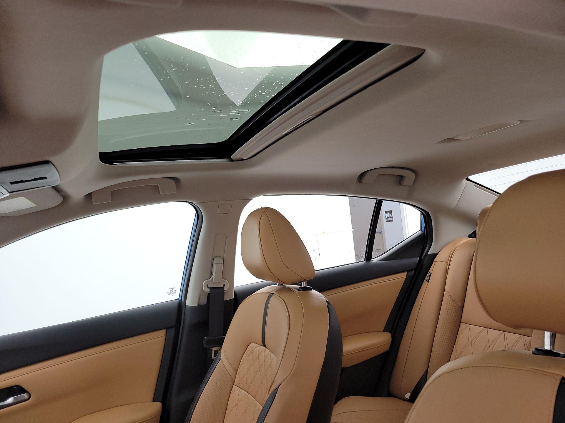 Thumbnail: 2020 Nissan Sentra - 19