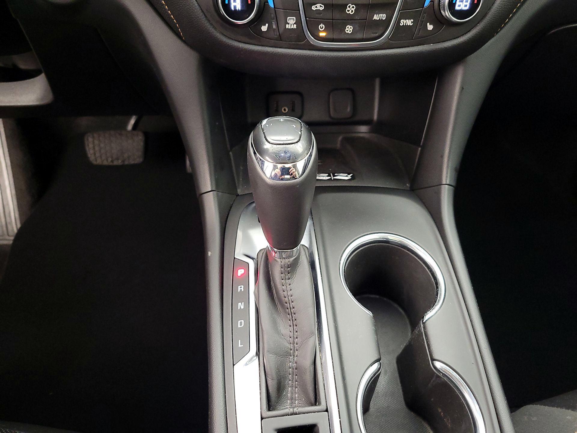 Thumbnail: 2018 Chevrolet Equinox - 18