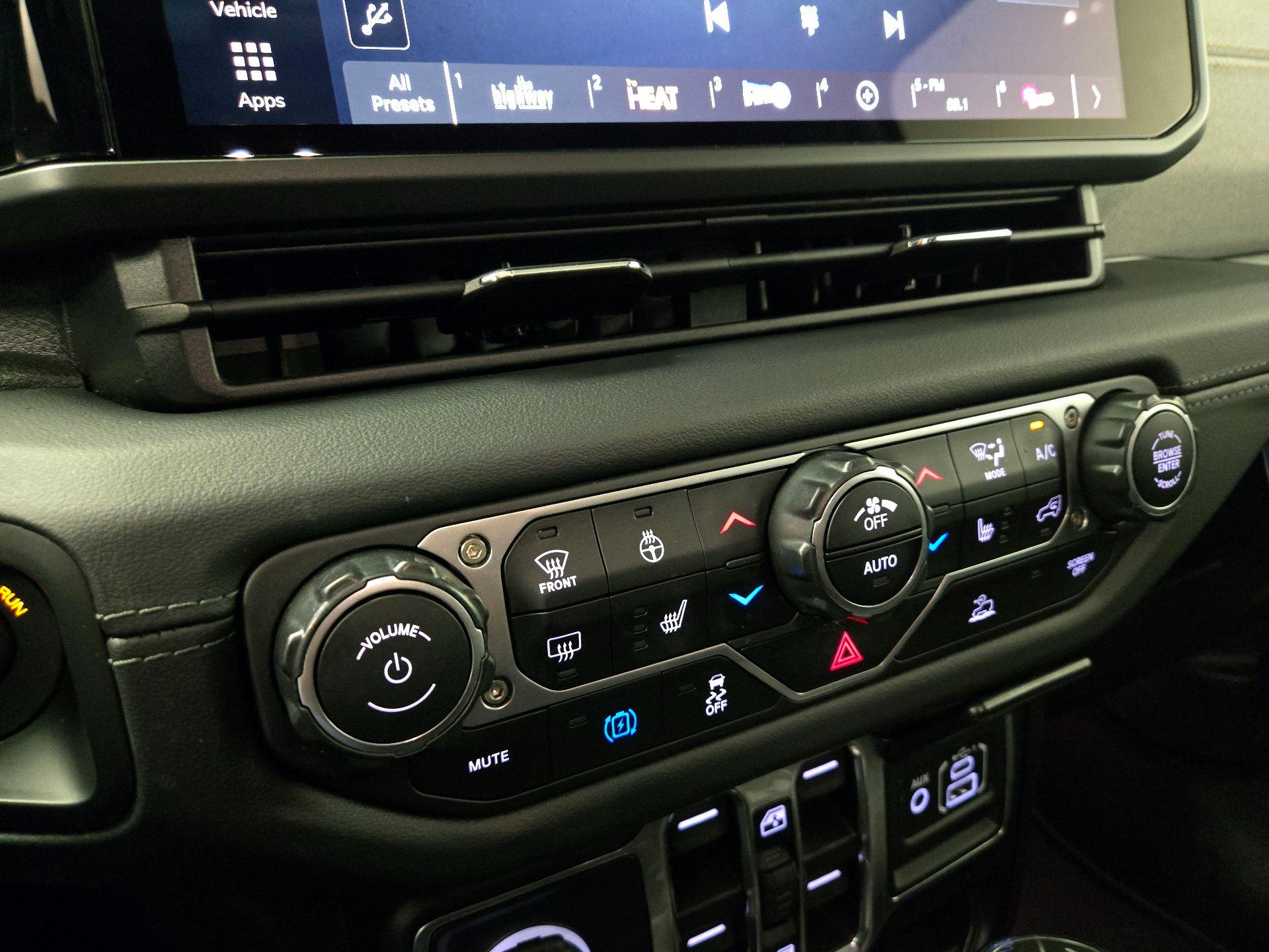 Thumbnail: 2024 Jeep Wrangler - 16