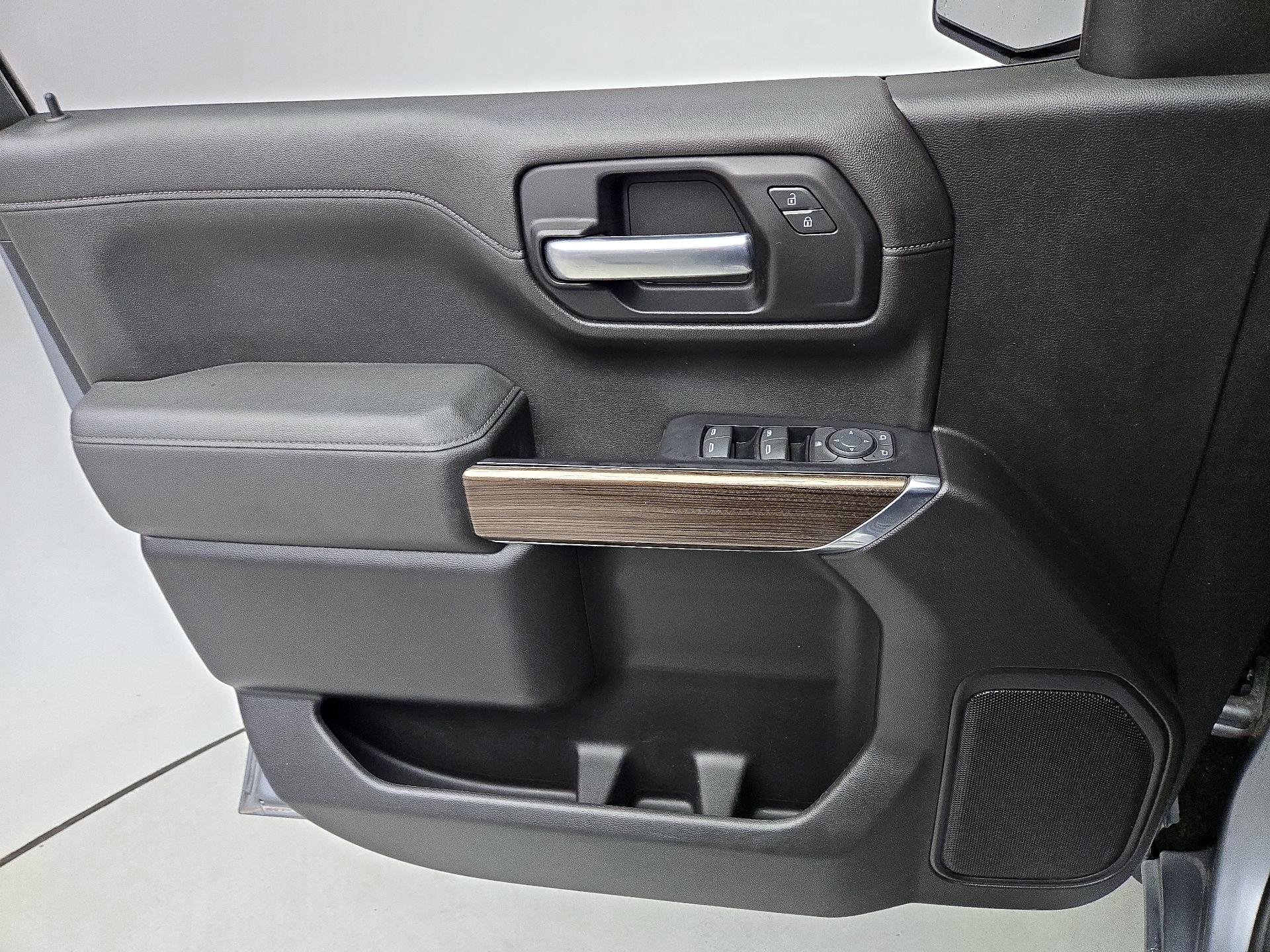 Thumbnail: 2019 Chevrolet Silverado 1500 - 12