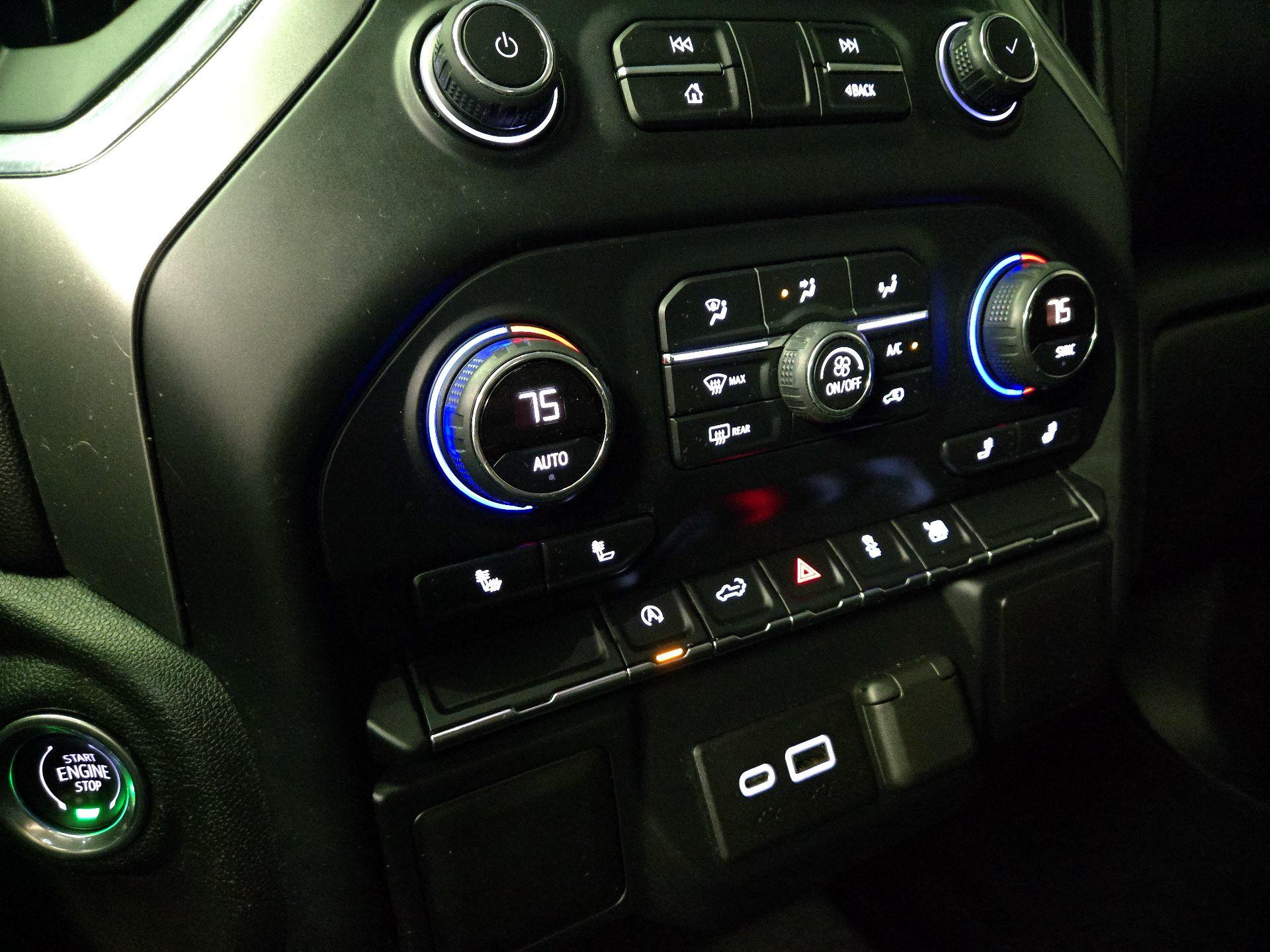 Thumbnail: 2019 Chevrolet Silverado 1500 - 16