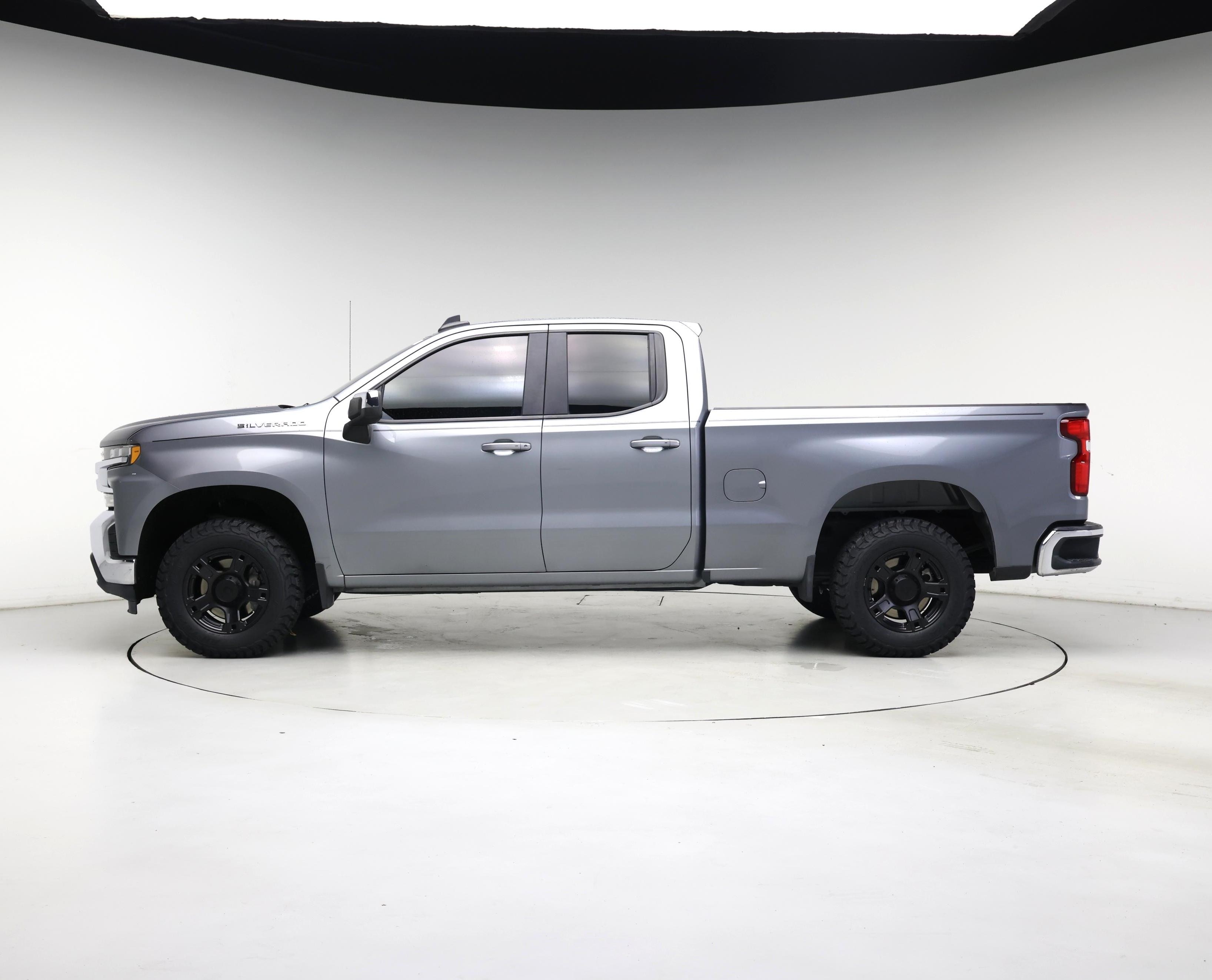 Thumbnail: 2019 Chevrolet Silverado 1500 - 3