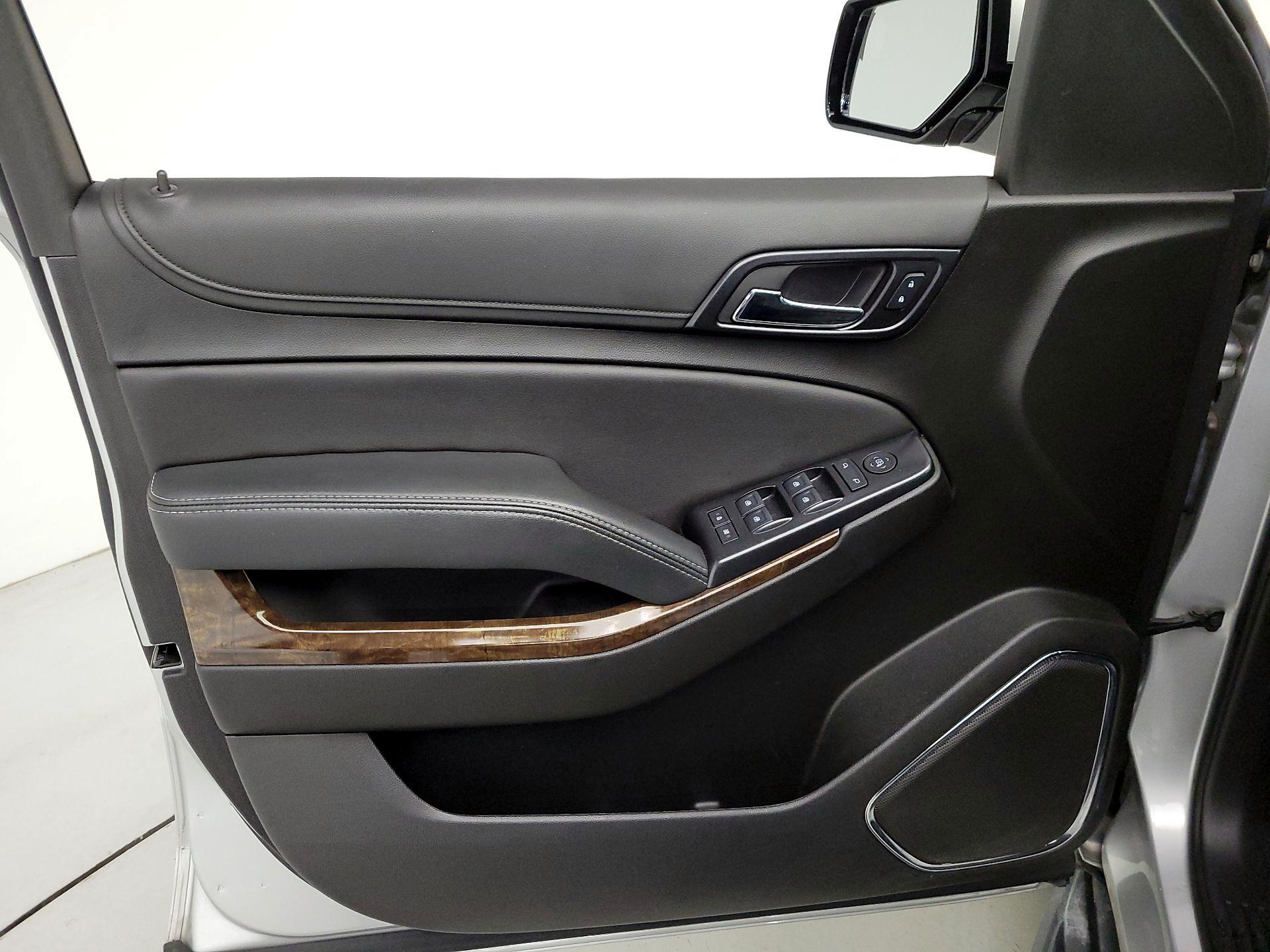 Thumbnail: 2020 Chevrolet Tahoe - 12