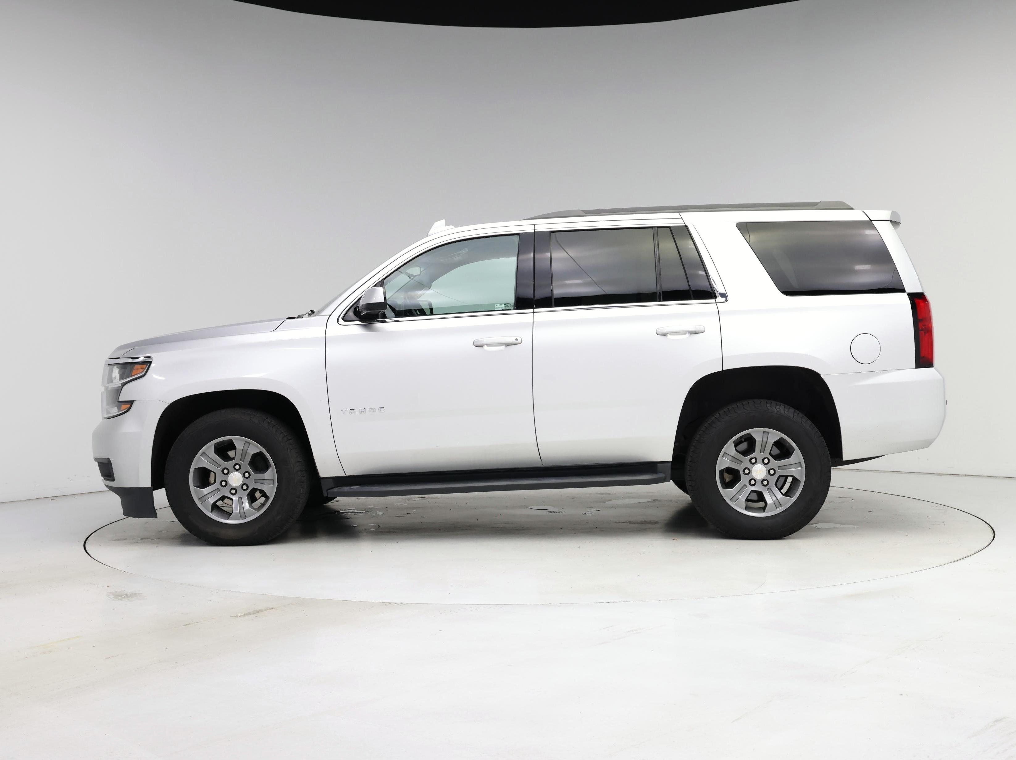 Thumbnail: 2020 Chevrolet Tahoe - 3