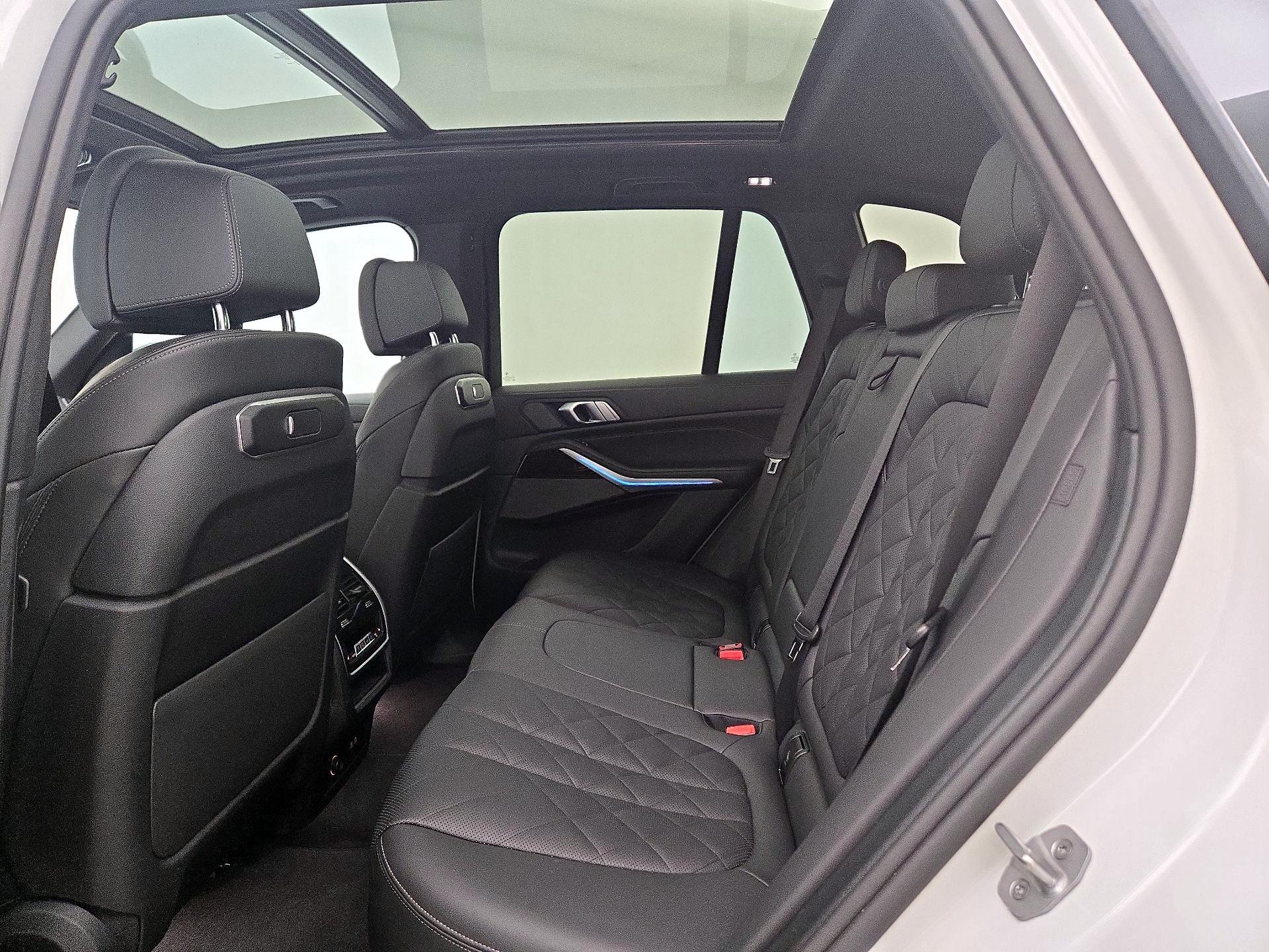 Thumbnail: 2024 BMW X5 - 20