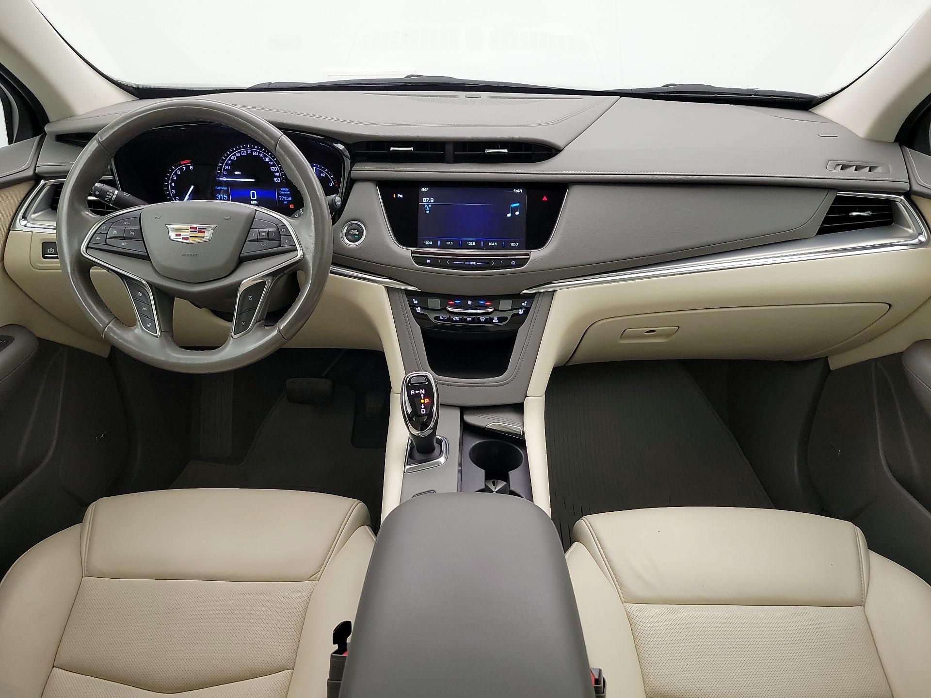 Thumbnail: 2019 Cadillac XT5 - 9