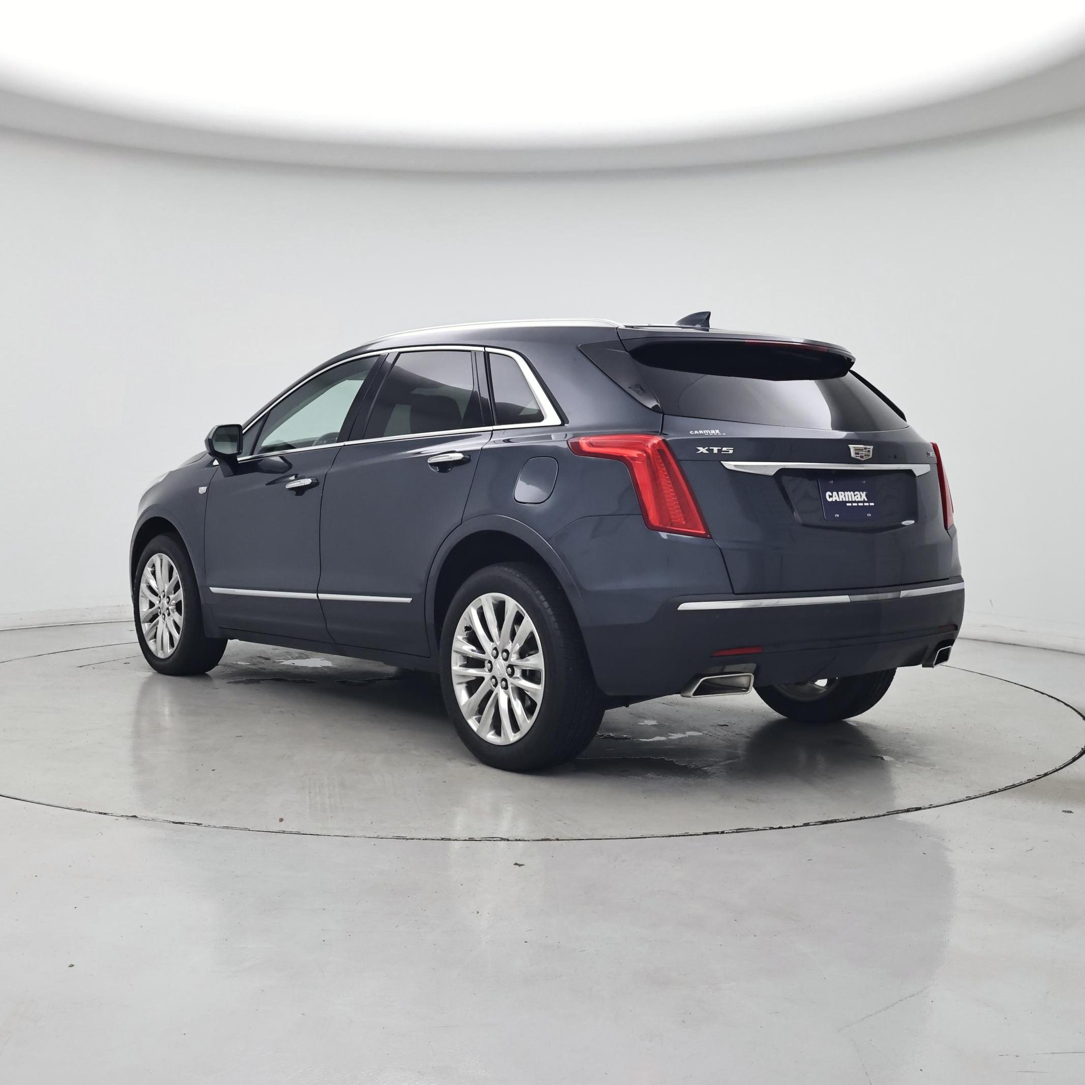 Thumbnail: 2019 Cadillac XT5 - 2
