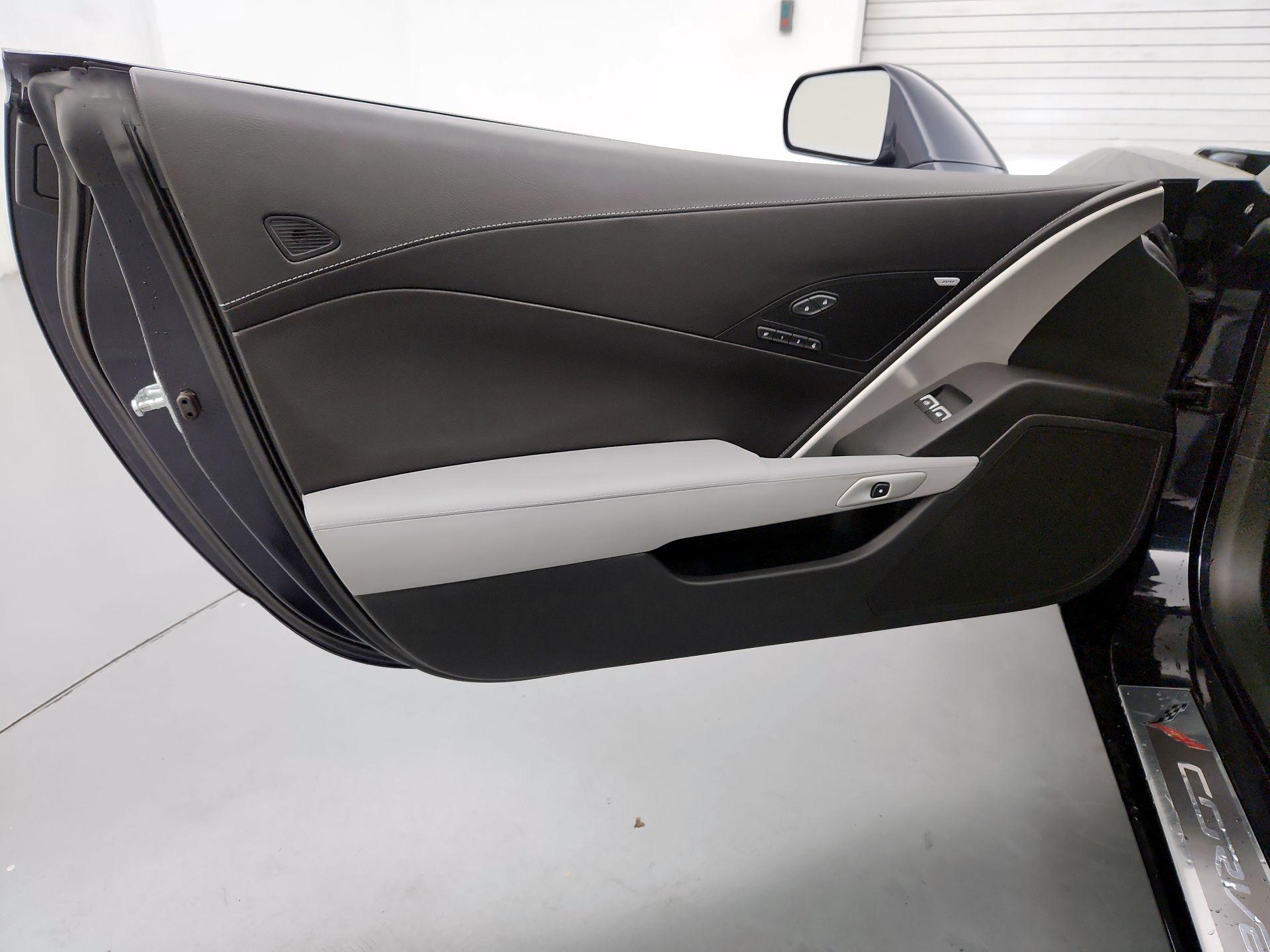 Thumbnail: 2015 Chevrolet Corvette - 12