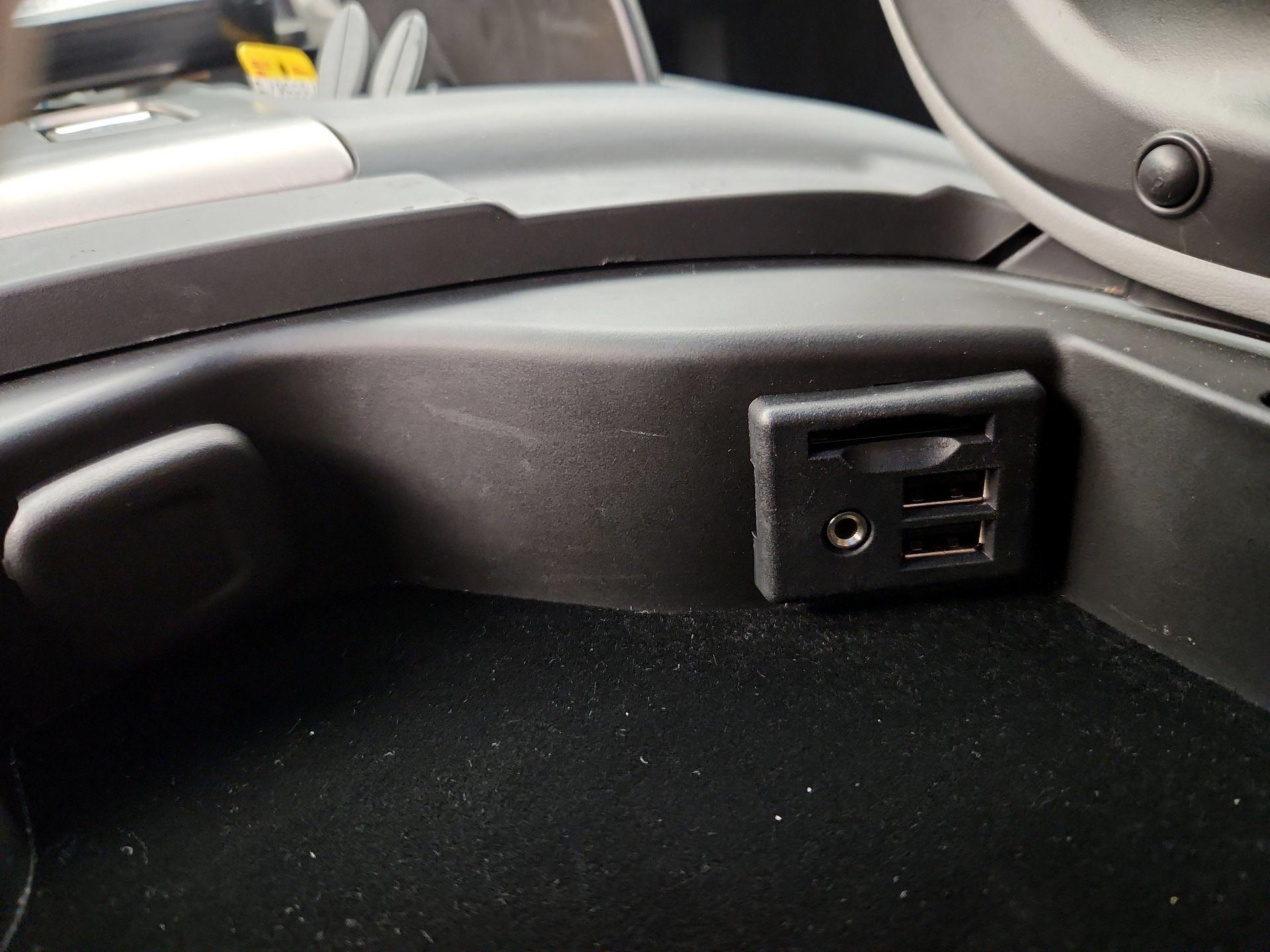 Thumbnail: 2015 Chevrolet Corvette - 18