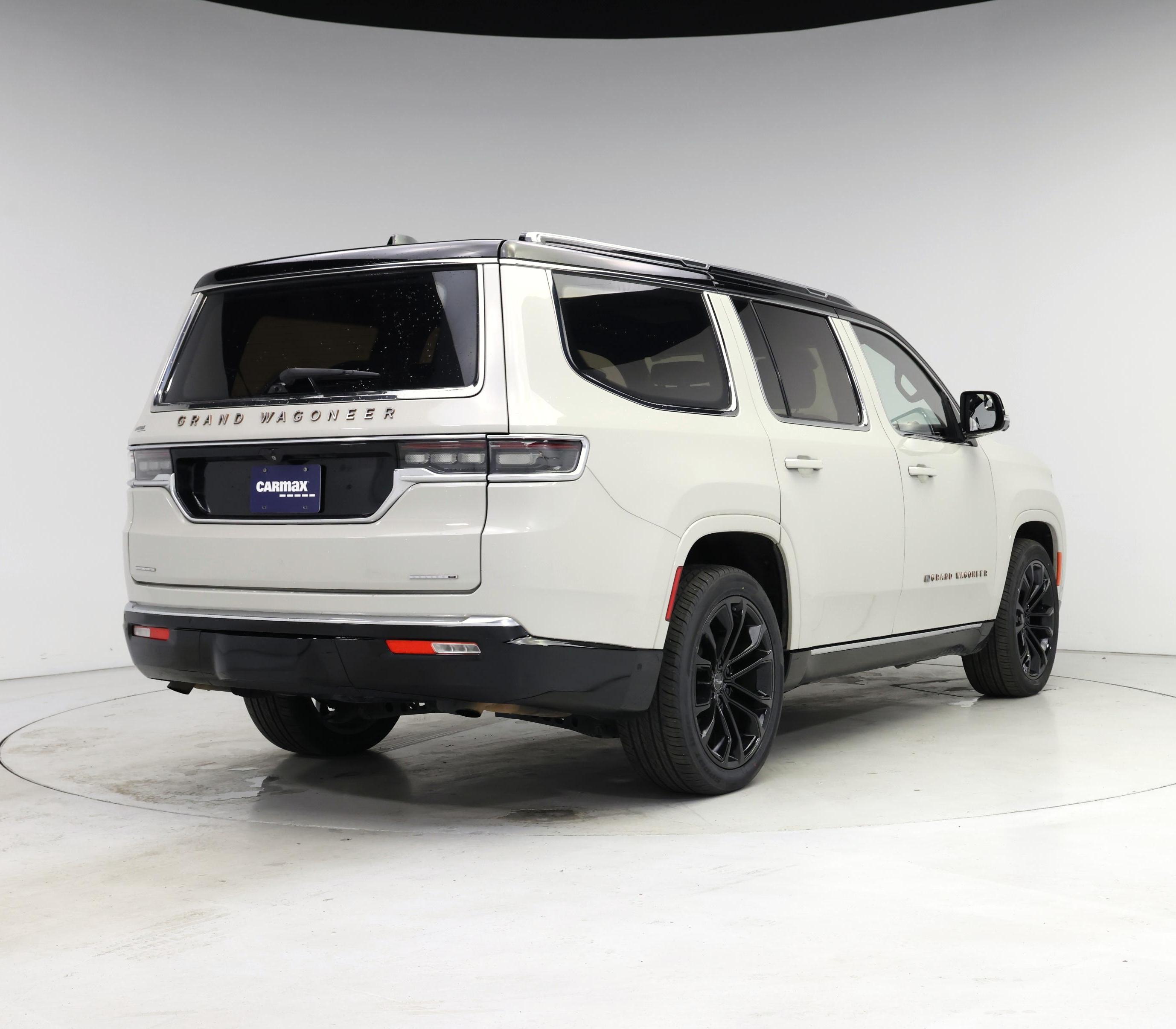 Thumbnail: 2022 Jeep Grand Wagoneer - 8