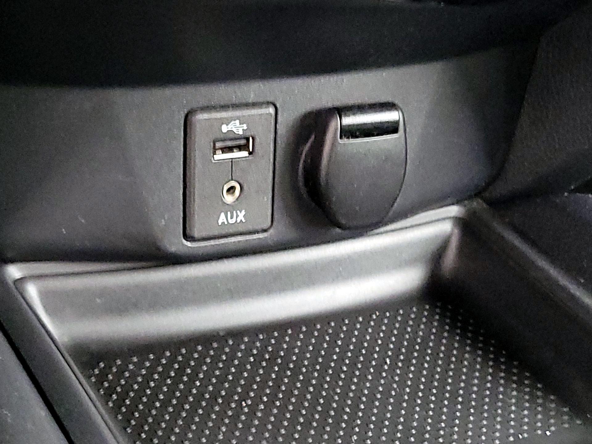 Thumbnail: 2016 Nissan Rogue - 18