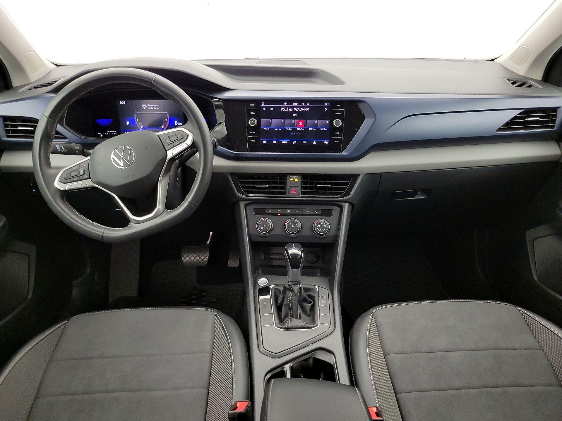 Thumbnail: 2022 Volkswagen Taos - 9