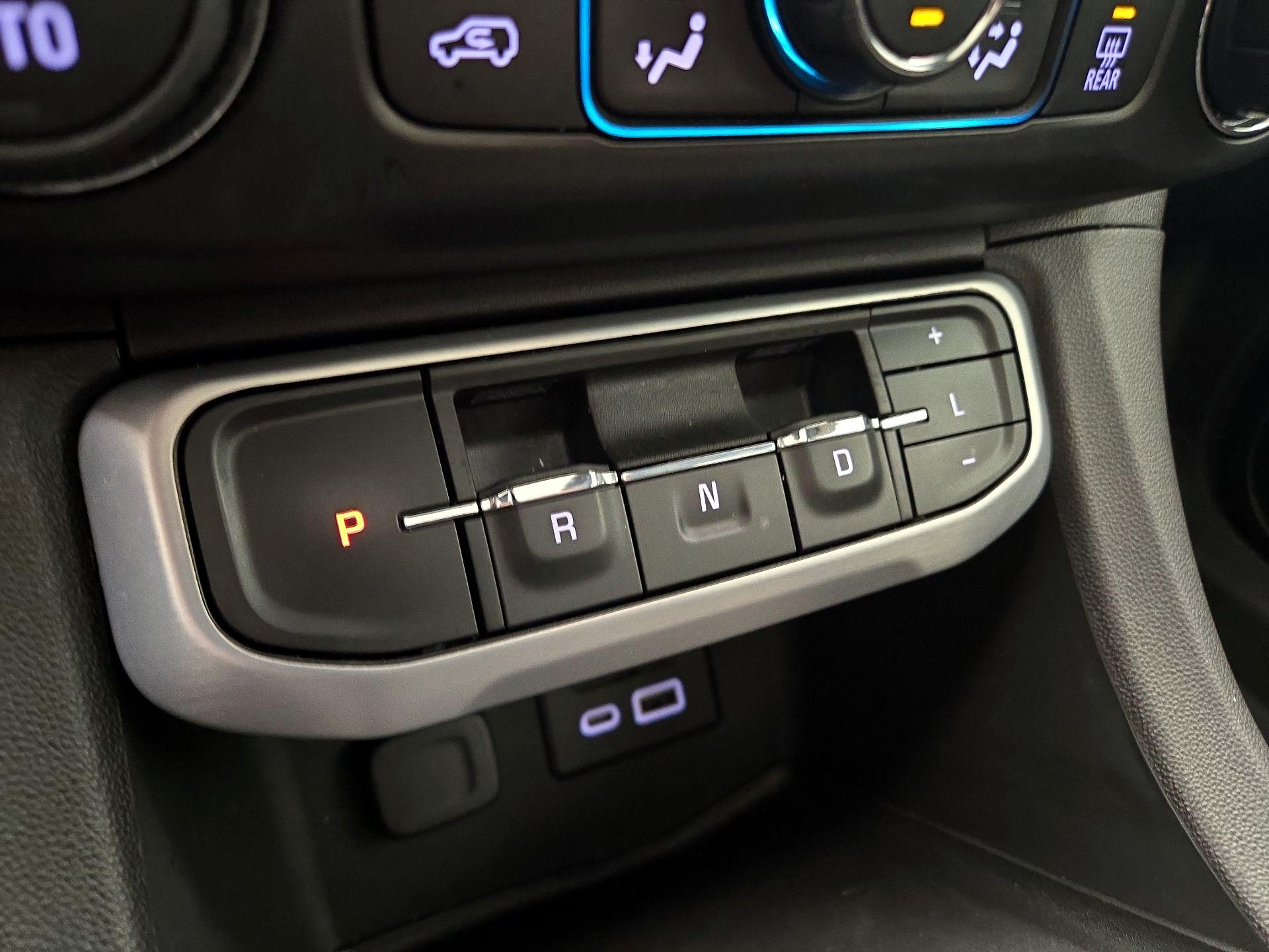 Thumbnail: 2021 GMC Acadia - 18