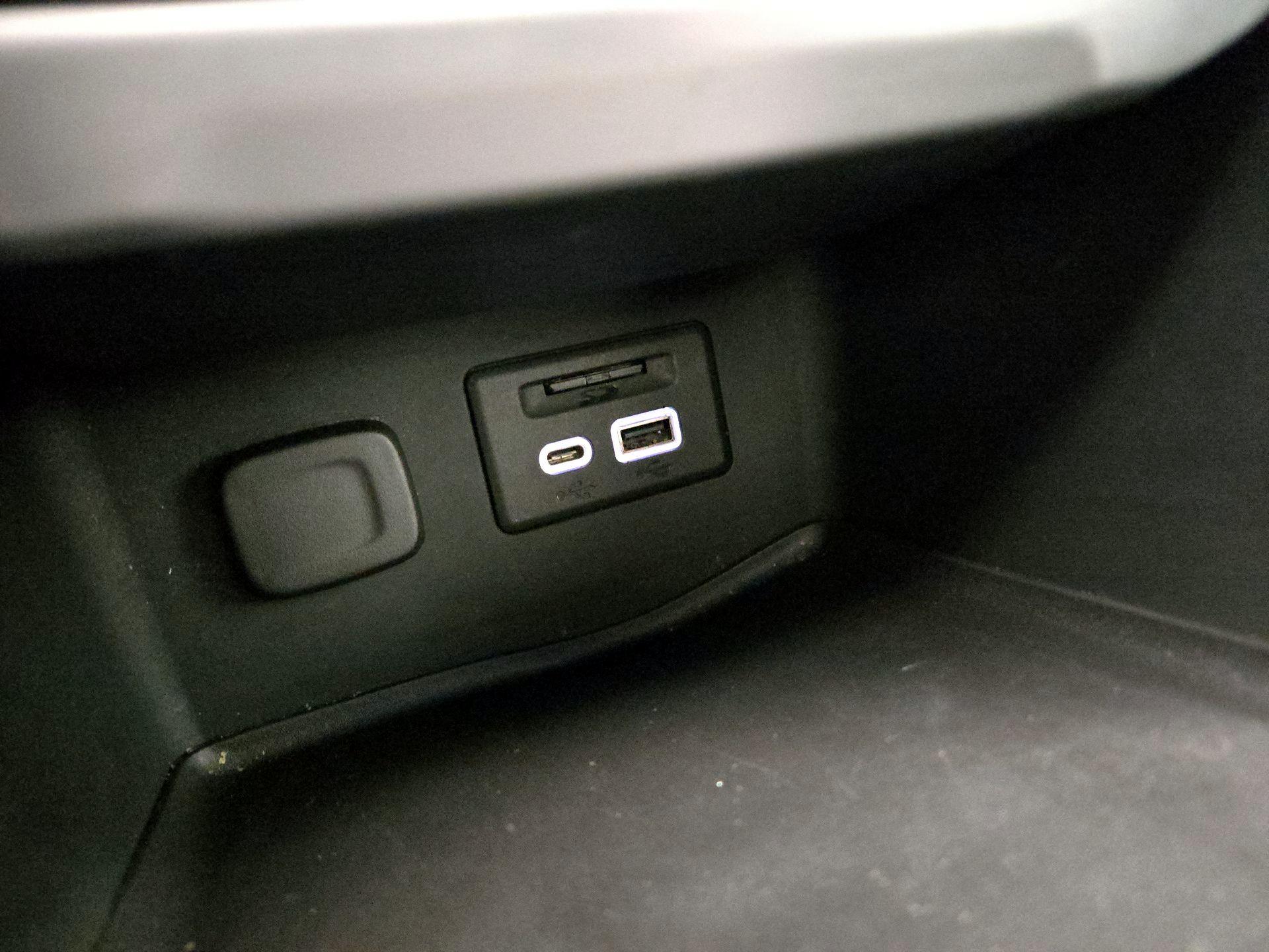 Thumbnail: 2021 GMC Acadia - 19