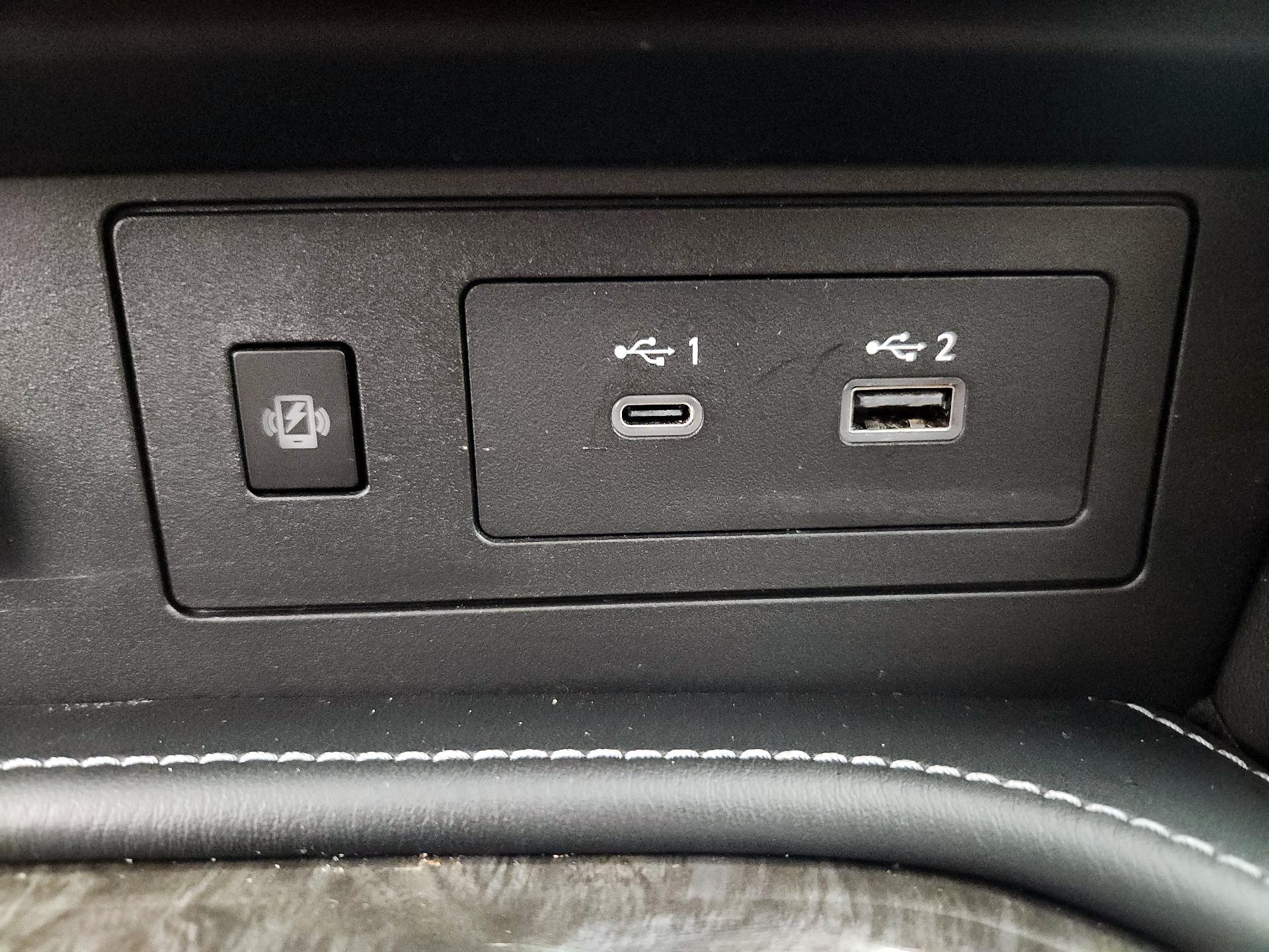 Thumbnail: 2022 Nissan Armada - 18